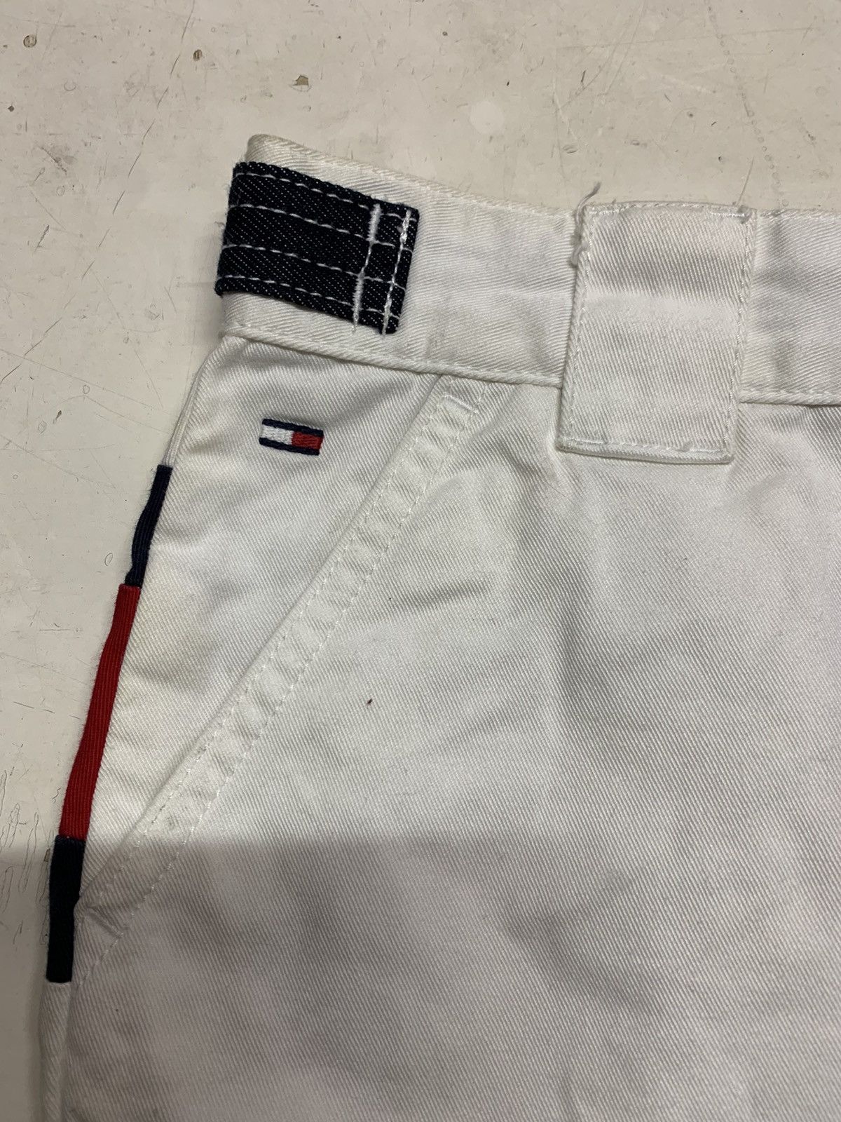 Tommy mini skirt