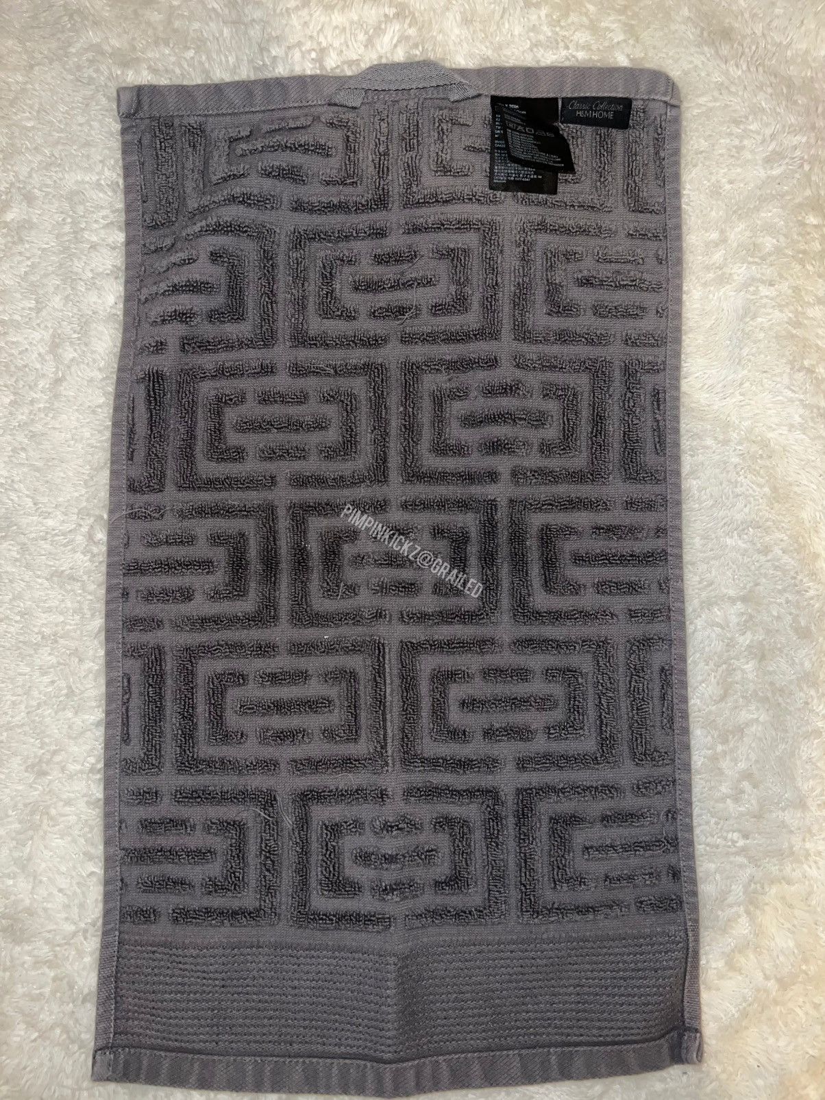 H&M Grey H&M bath towel Size ONE SIZE - 1 Thumbnail