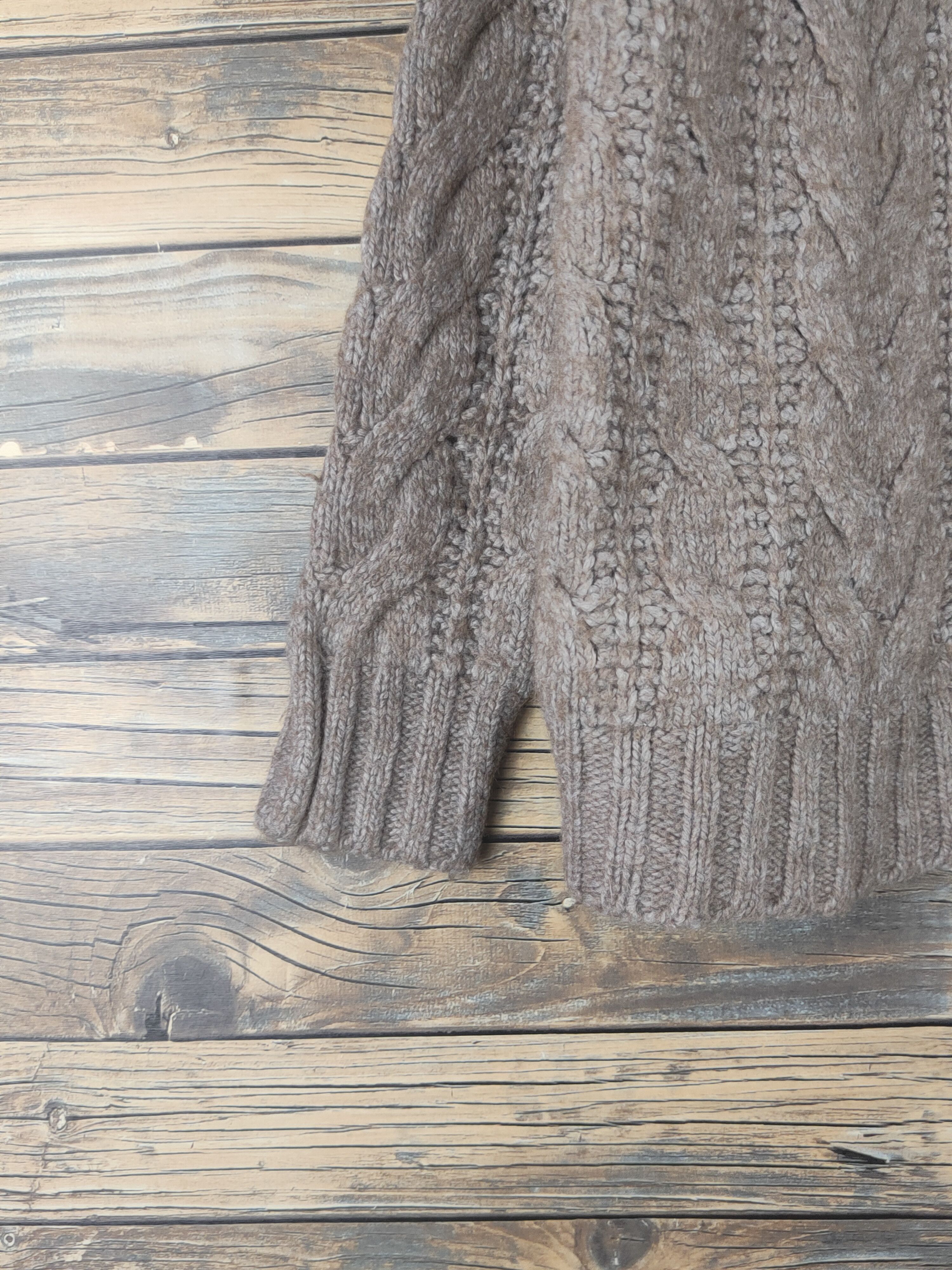 Aran Isles Knitwear × Japanese Brand Uniqlo Brown cable Knitwear Cardigan #W1214 Size M / US 6-8 / IT 42-44 - 4 Thumbnail