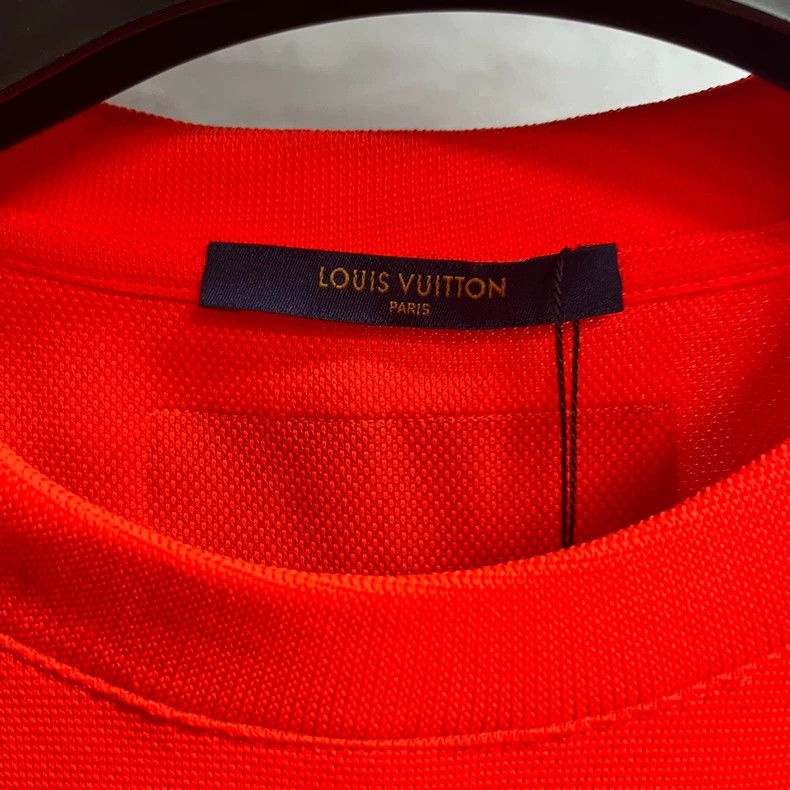 Louis Vuitton Louis Vuitton Round neck short sleeves with bright color cu Size US L / EU 52-54 / 3 - 2 Thumbnail