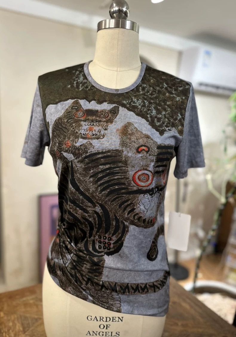 Other Issey Miyake size:3 Tiger print slimming T-shirt Size S / US 4 / IT 40 - 1 Thumbnail