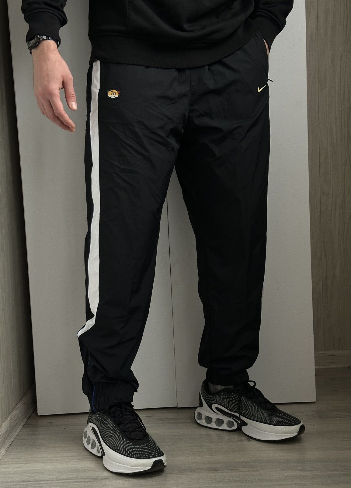 Nike Nike TN Track Pants Swoosh Nylon Drill Sizes XL New Size US 36 / EU 52 - 2 Thumbnail