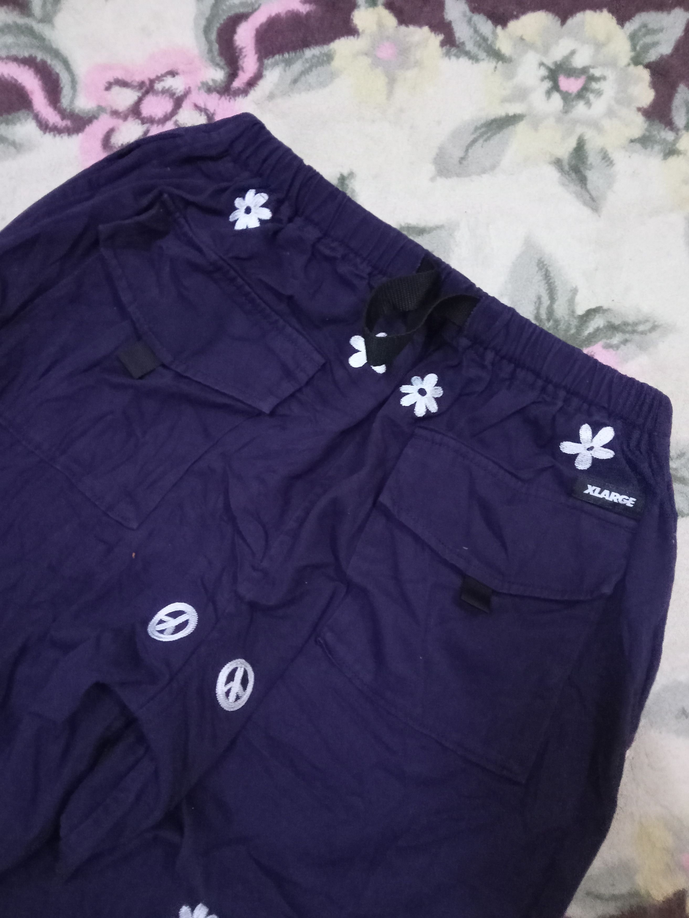 Xlarge XLarge Peace And Flowers Motive Pants Size US 34 / EU 50 - 9 Thumbnail