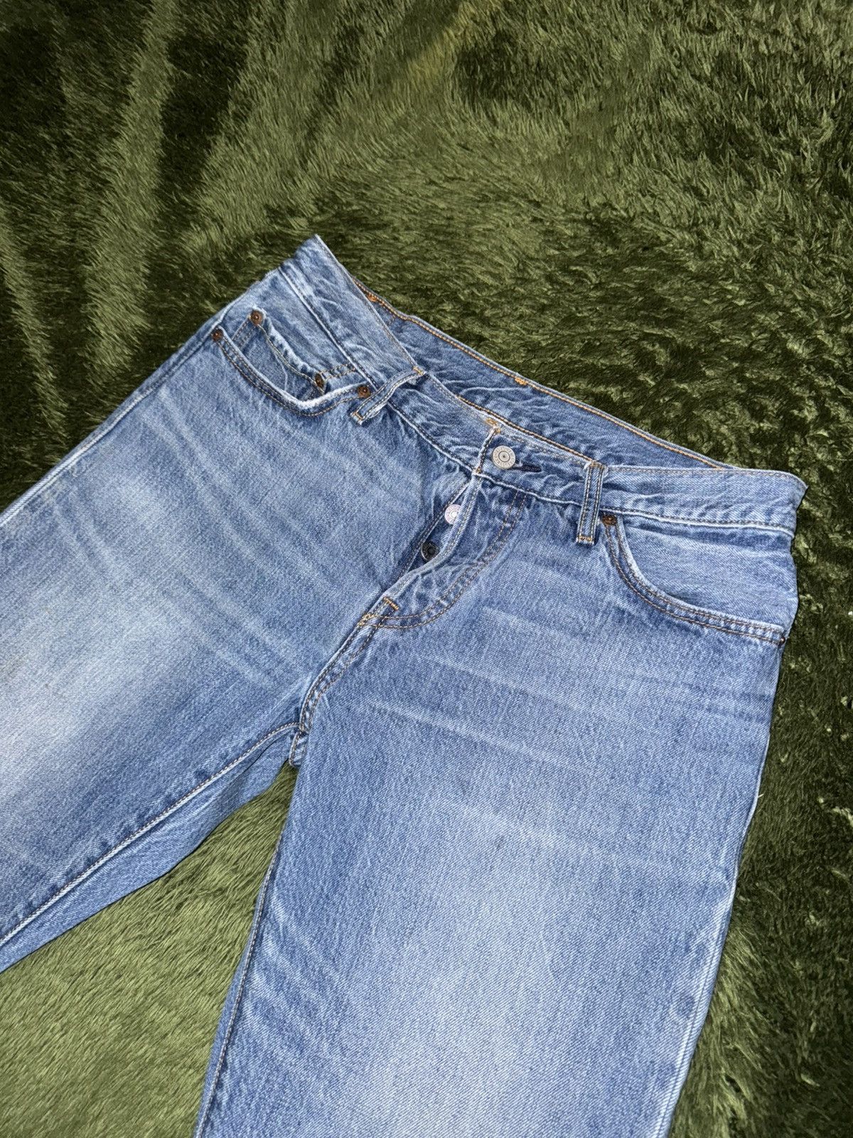 Levi's [W28/L32] Levi’s 501 Leather Patch Vintage Wash Denim Pants Size US 28 / EU 44 - 2 Thumbnail
