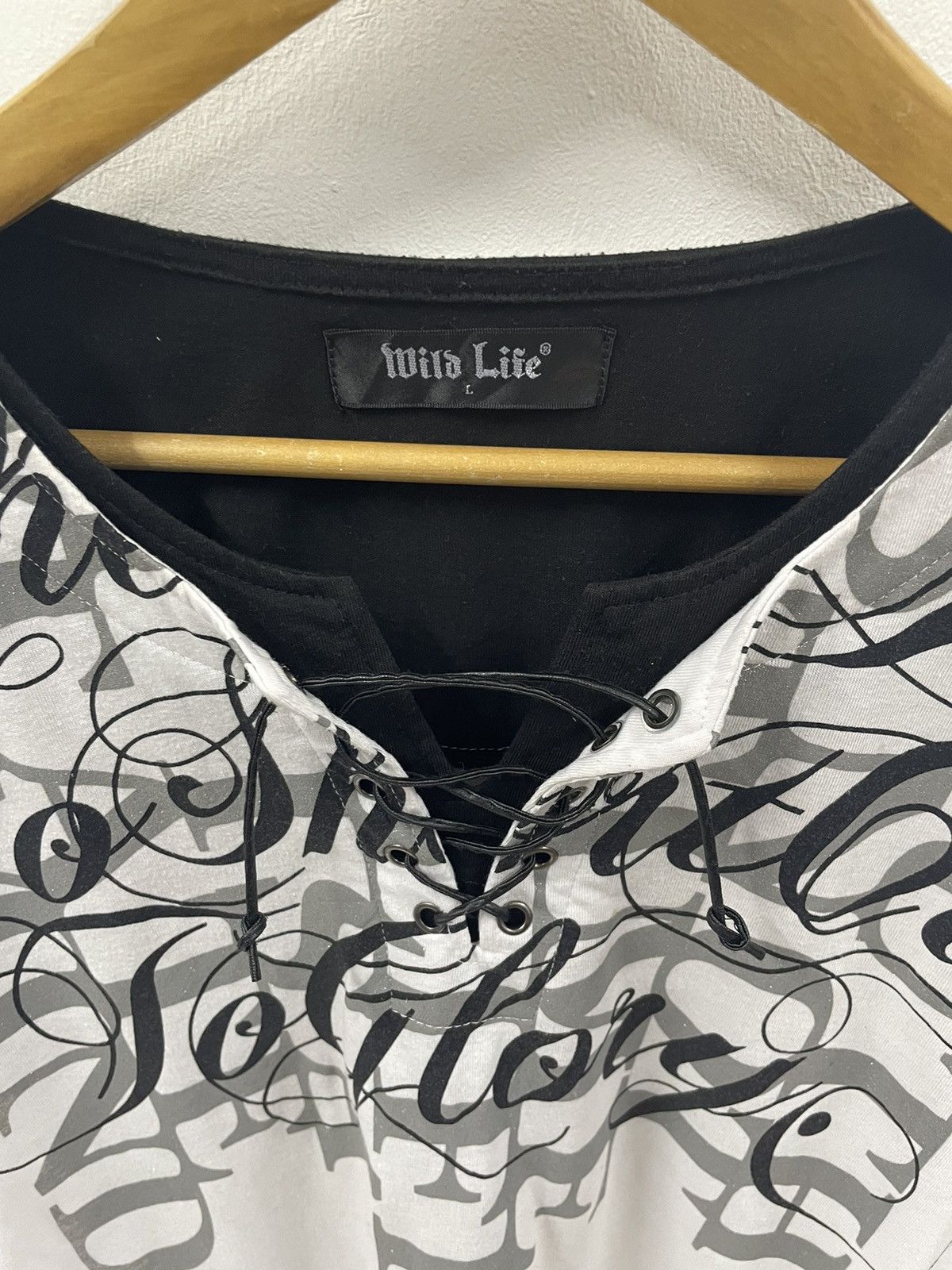 Japanese Brand Wild Life Japan Lace Poem Tshirts Size US S / EU 44-46 / 1 - 6 Thumbnail
