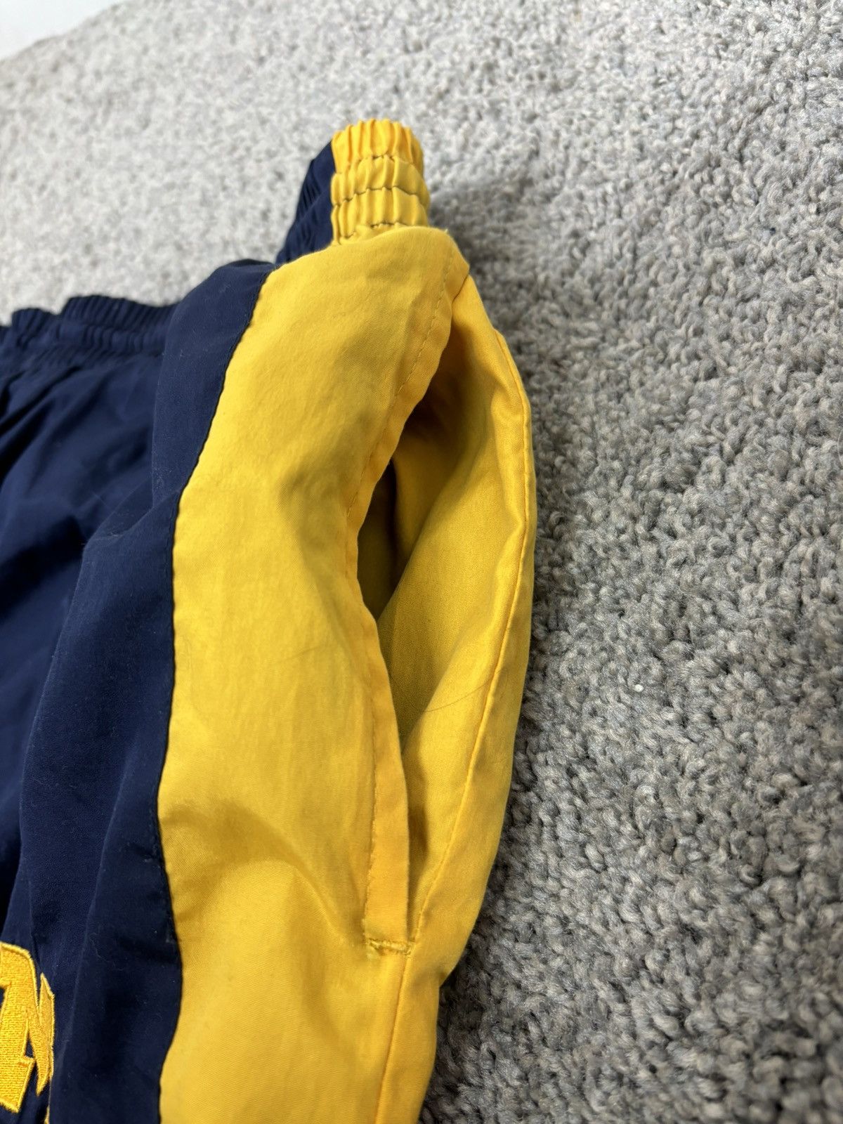 Vintage Vintage 90s u of m michigan track pants Size US 32 / EU 48 - 3 Thumbnail