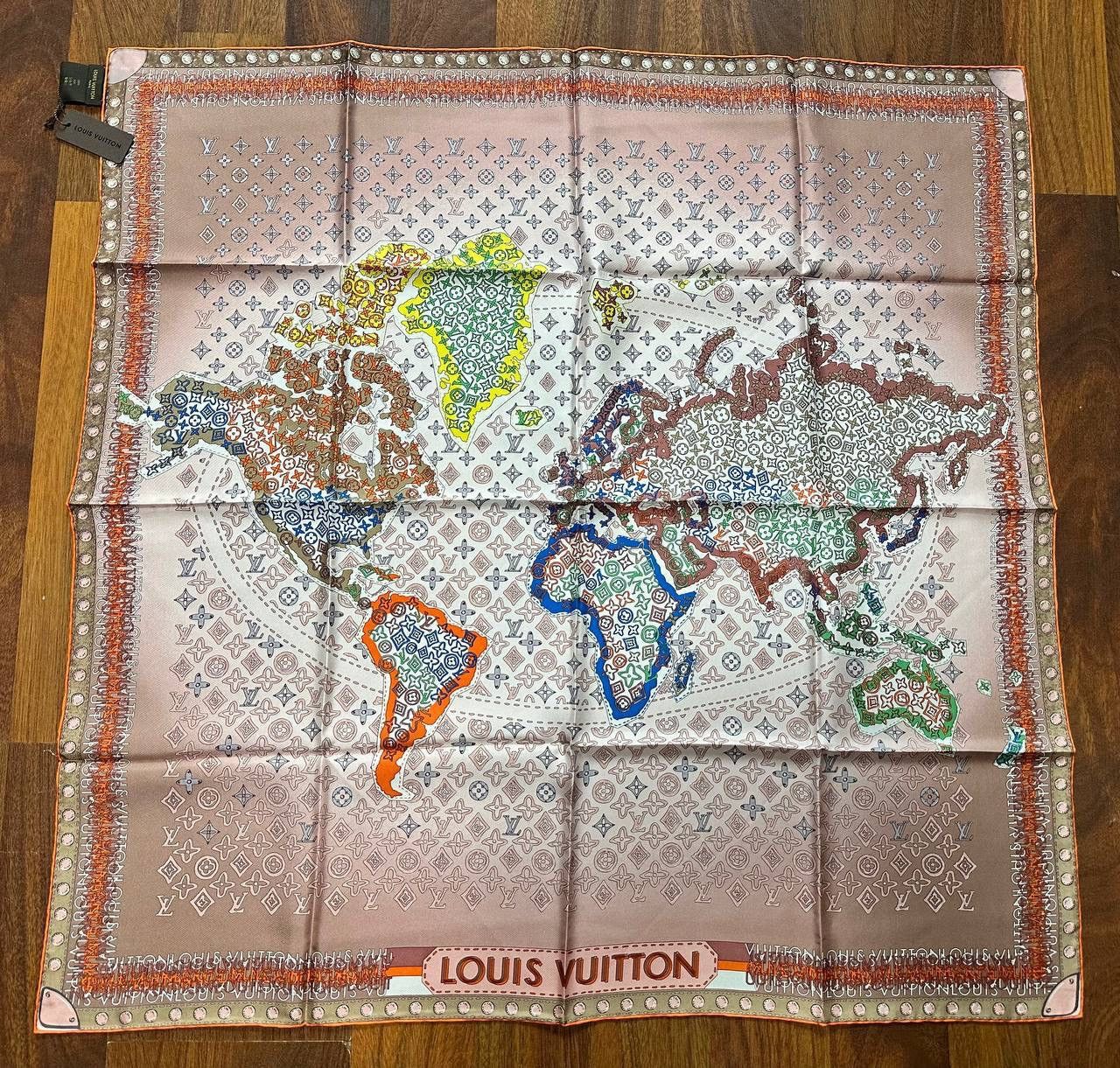Louis Vuitton Louis Vuitton Scarf Silk Monogram Print Map logo New Auth Size ONE SIZE - 1 Thumbnail