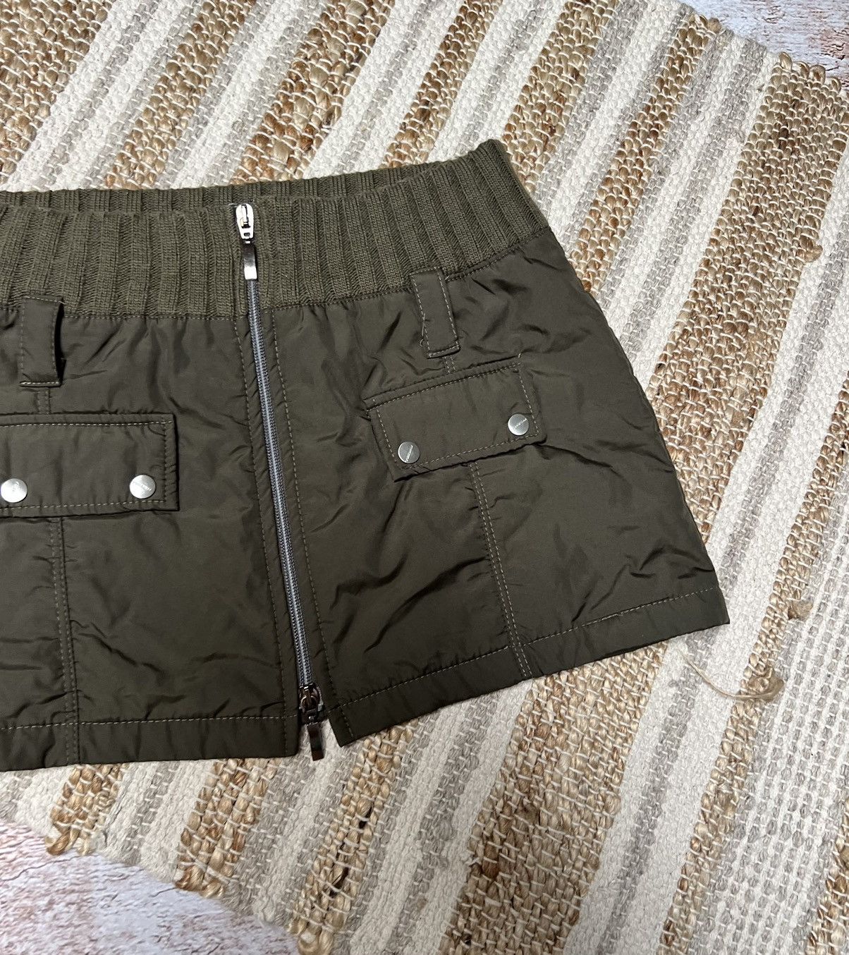 Vintage Freesoul vintage front zip puffer mini skirt Size 28" / US 6 / IT 42 - 3 Thumbnail