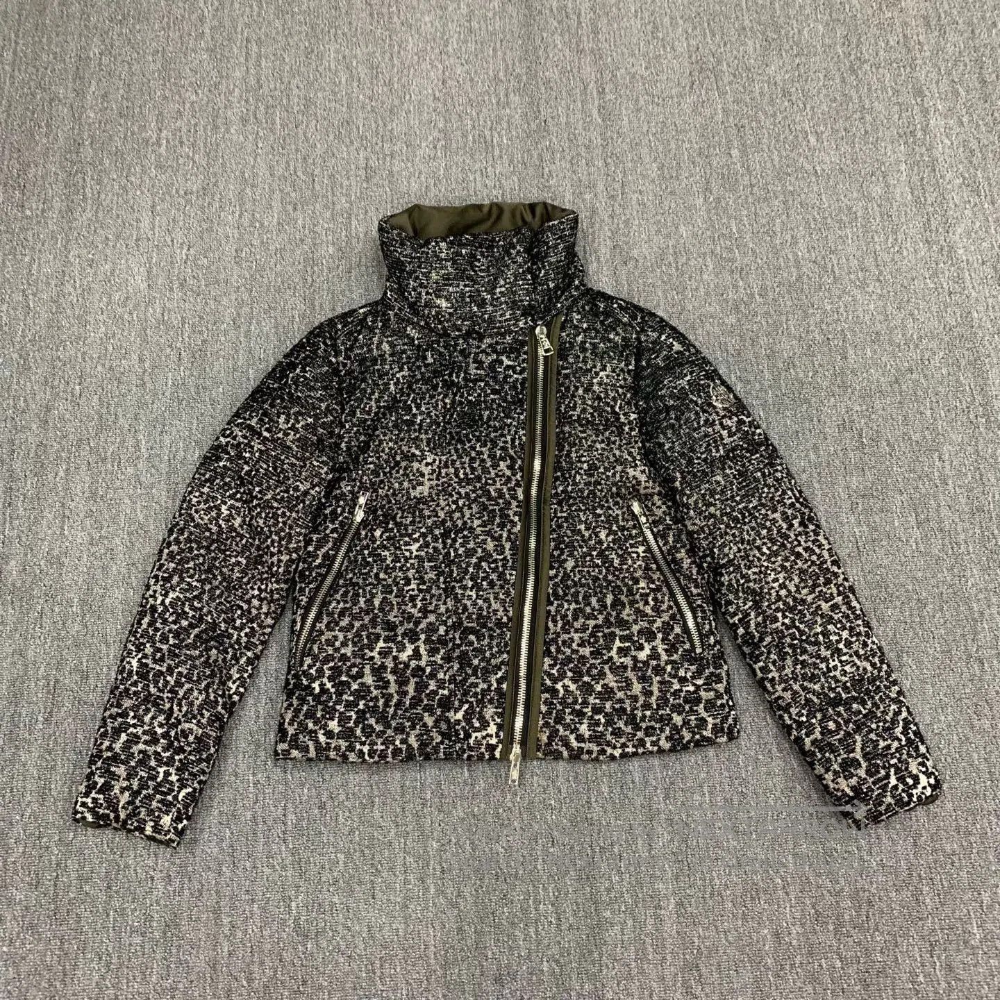 Moncler moncler leopard print down jacket. Size S / US 4 / IT 40 - 1 Thumbnail