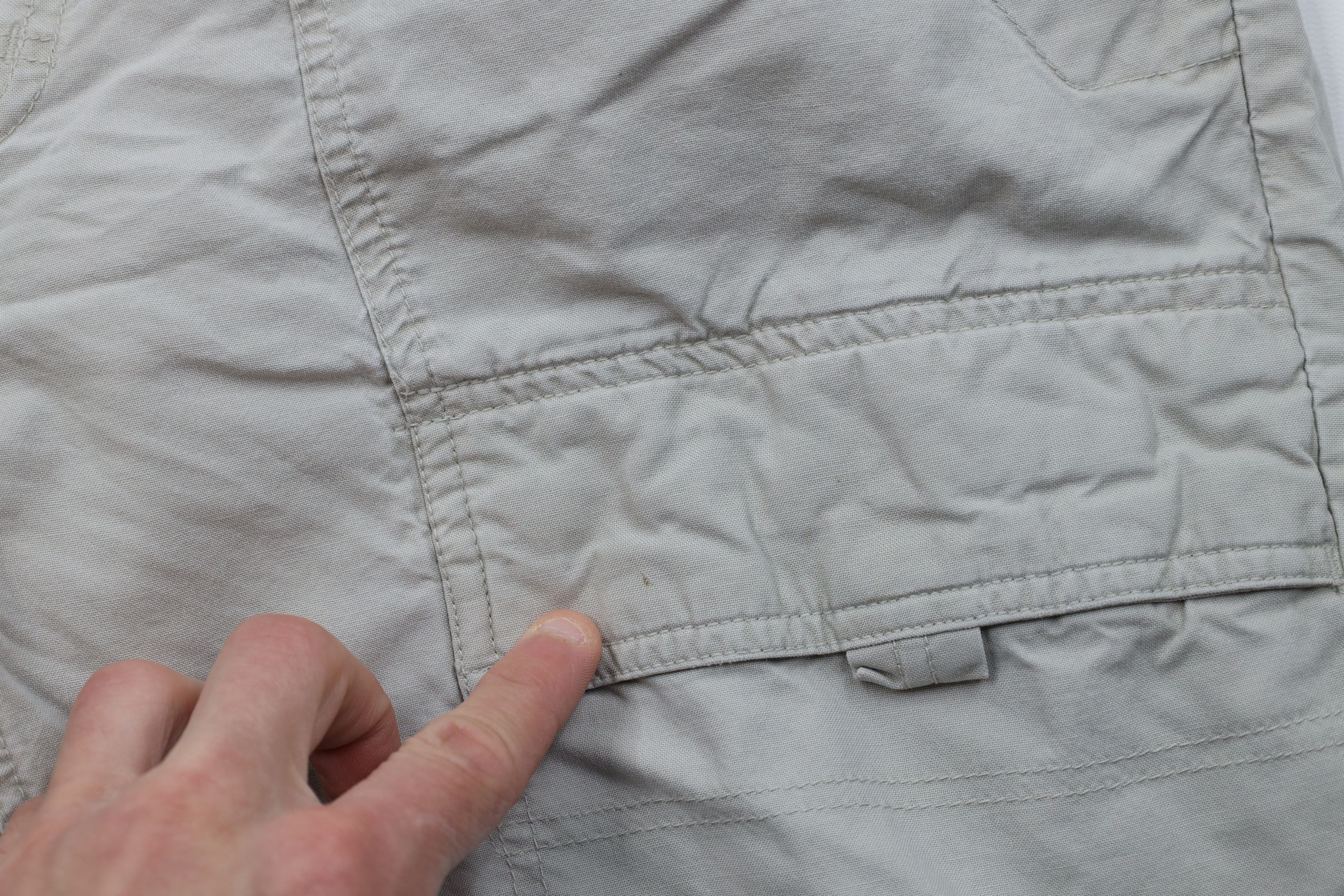 Columbia Vintage 90s Columbia Spell Out Above Knee Cargo Shorts Beige Size US 34 / EU 50 - 6 Thumbnail