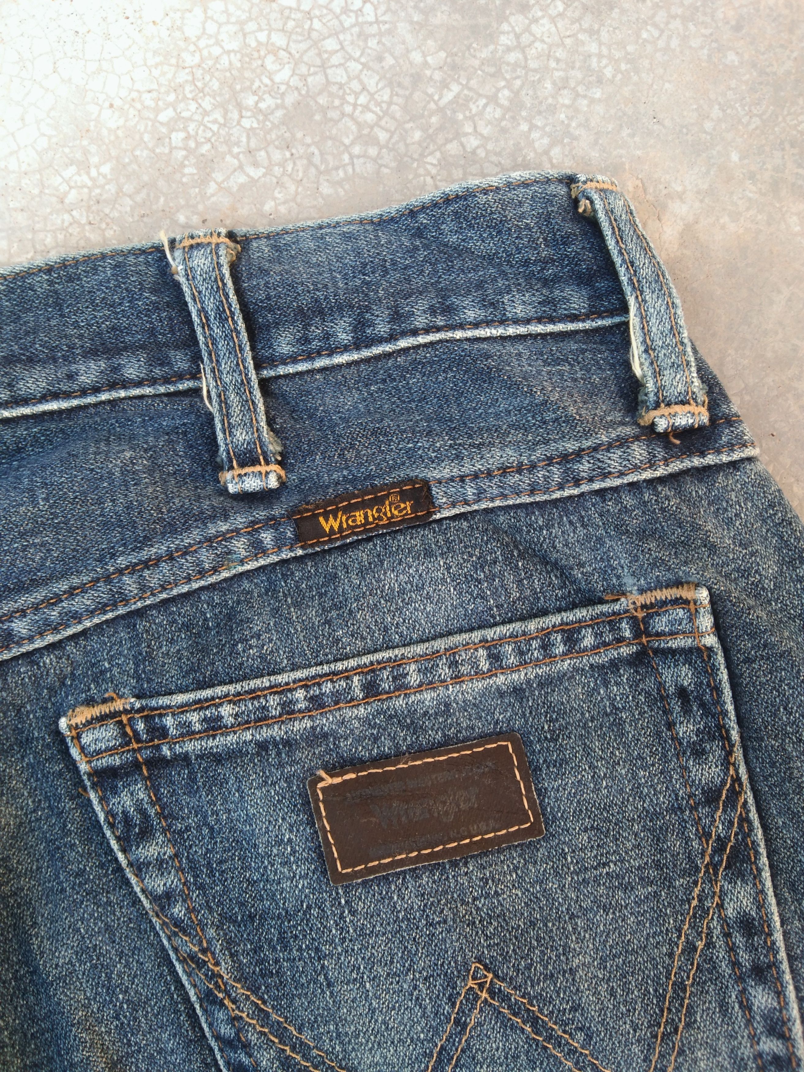 Wrangler Vintage Faded Wrangler Straight Leg Distressed Jeans 33x30 Size US 33 - 3 Thumbnail