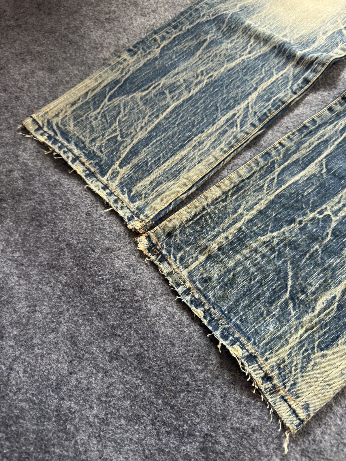 Edwin Vintage EDWIN 503 Faded Mud Wash Loose Jeans Size US 32 / EU 48 - 5 Thumbnail