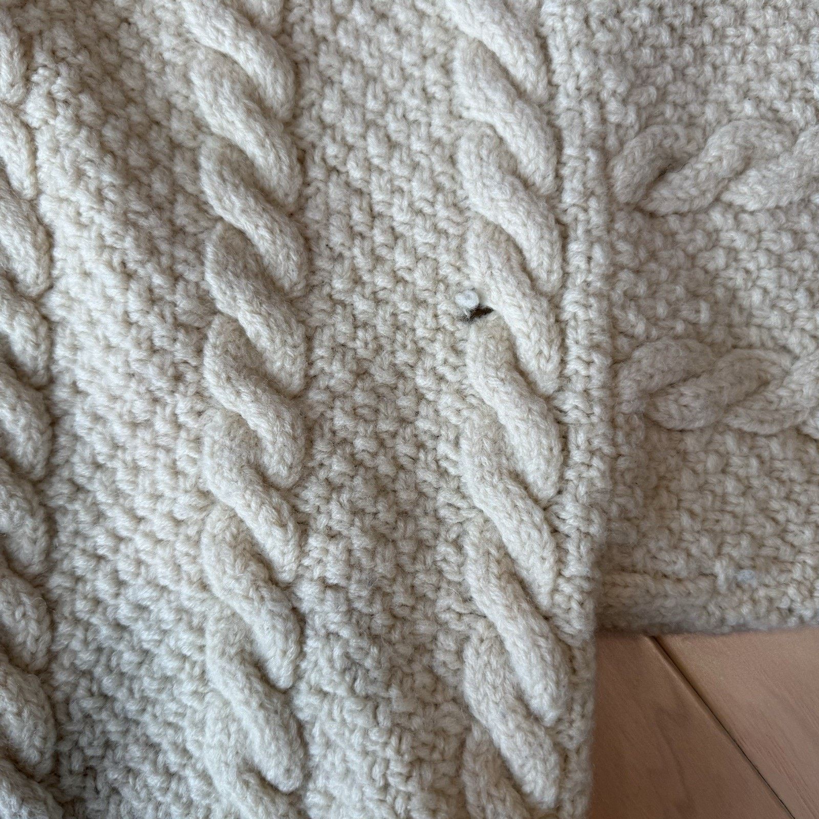 Vintage Vintage Embassy Row Sweater XL Beige 90s Heavy Wool V Neck Size XL / US 12-14 / IT 48-50 - 6 Thumbnail