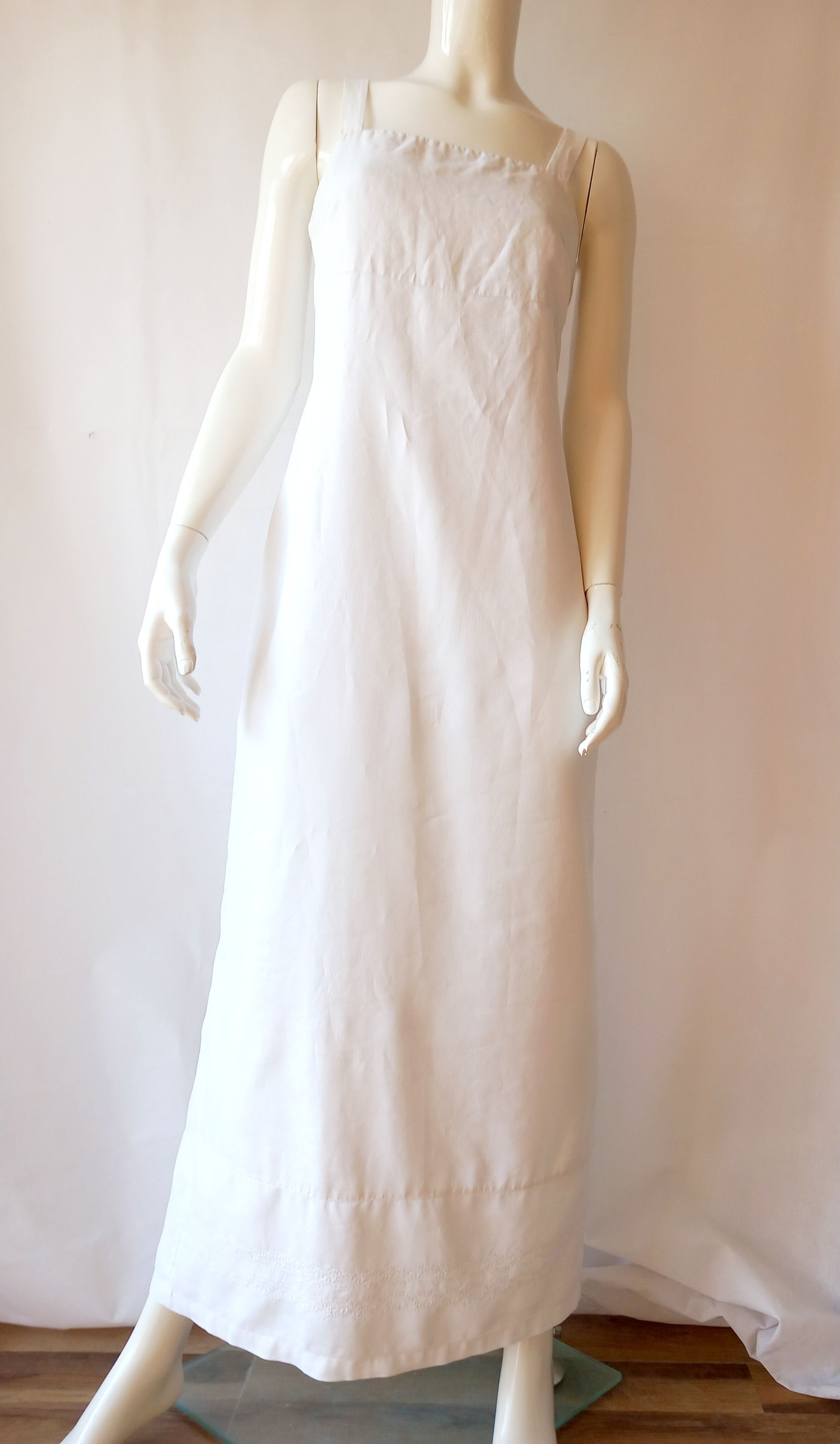 Emanuel Ungaro Vintage Emanuel Ungaro white linen dress XL Size XL / US 12-14 / IT 48-50 - 1 Thumbnail