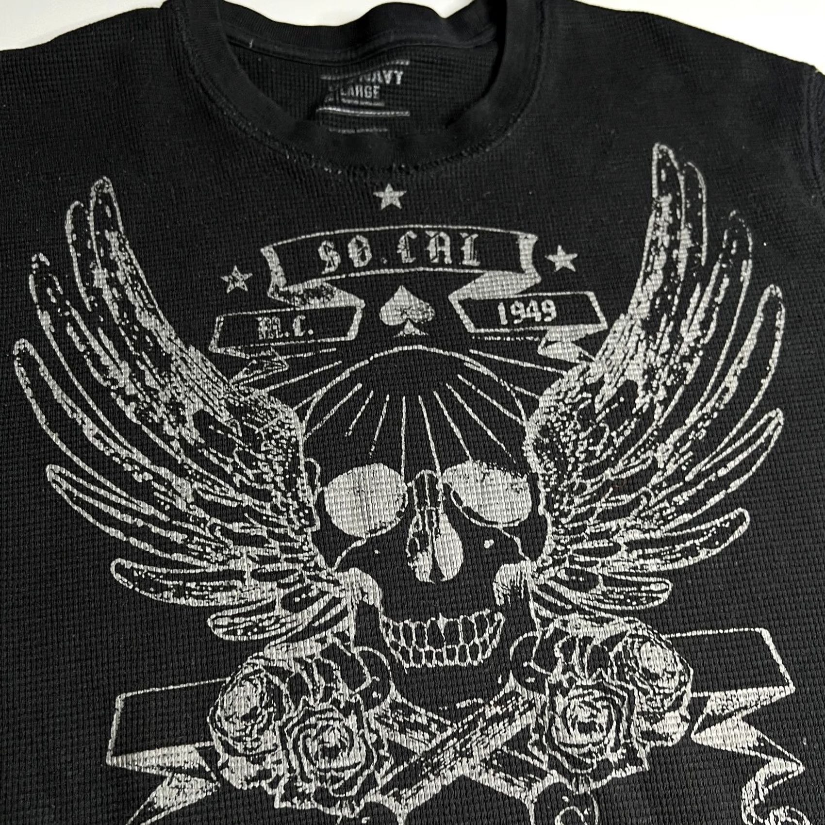 Old Navy Old Navy Thermal Long Sleeve Shirt Men’s Large Black Skull Wings Graphic Monochrome Crew Neck Wool? (error) Size US L / EU 52-54 / 3 - 2 Thumbnail