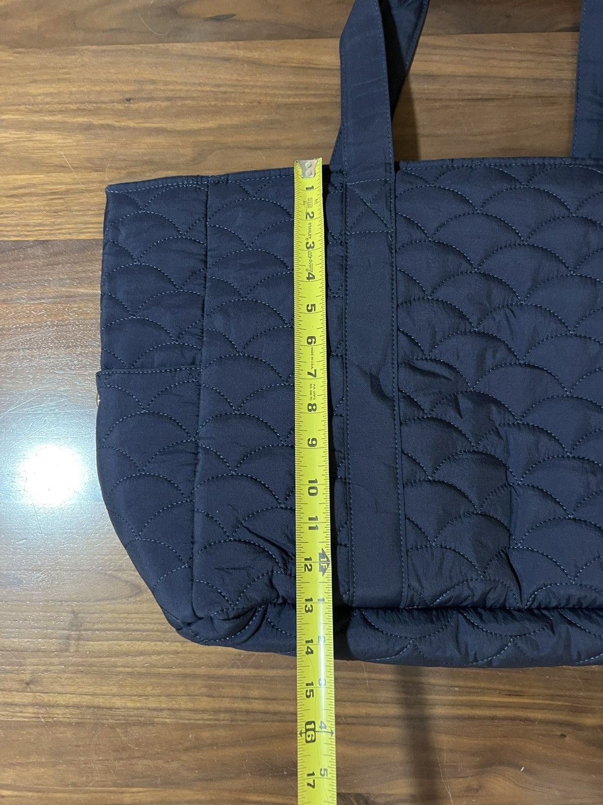 Aime Leon Dore Aime Leon Dore ALD Nylon Scallop Quilted Tote Bag in Navy Size ONE SIZE - 4 Thumbnail