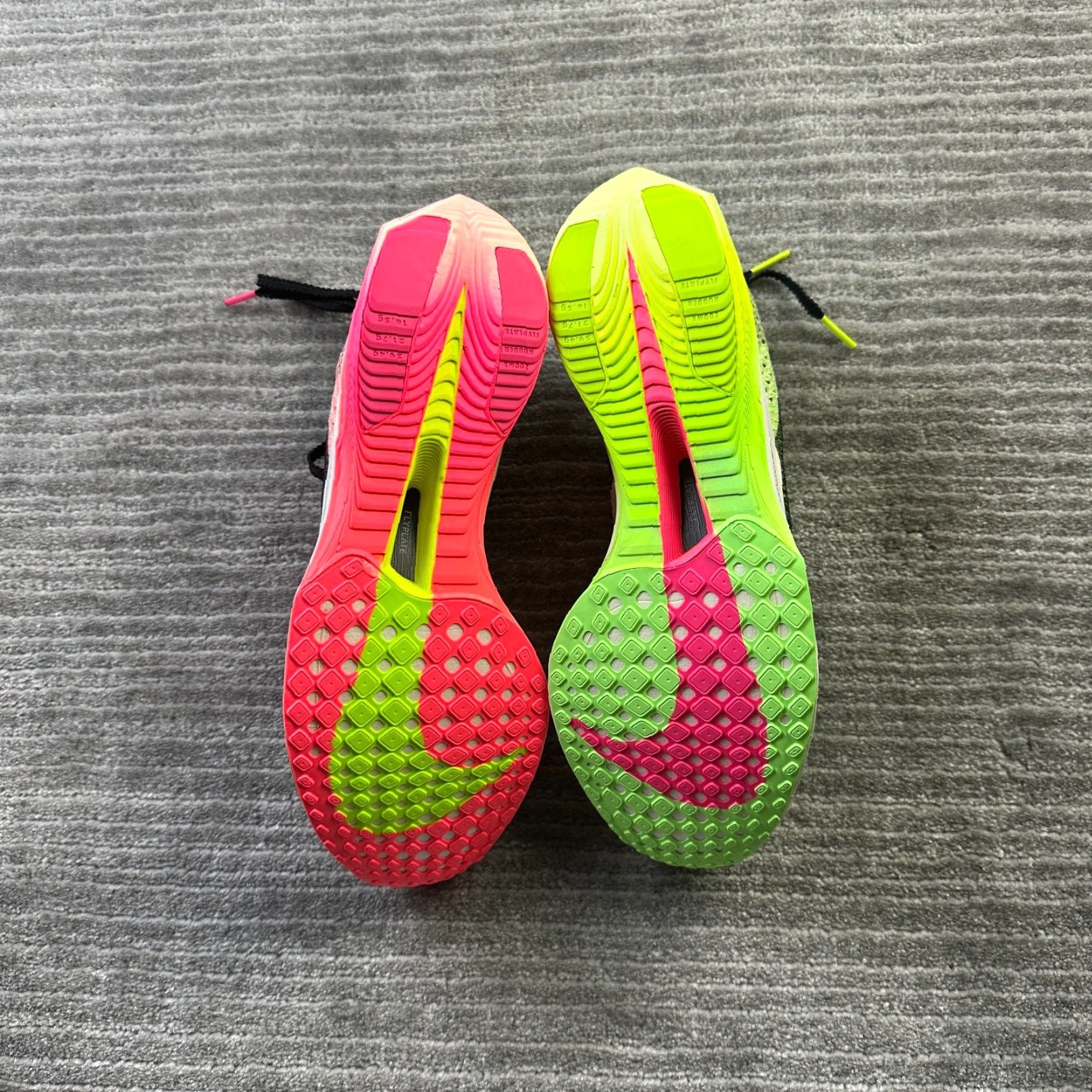 Nike Nike ZoomX Vaporfly Next% 3 FK Ekiden Zoom Pack Green FQ8109-331 Men’s Size 8 Nike ZoomX VaporFly Next% 3 Sneaker Green Size ONE SIZE - 6 Thumbnail