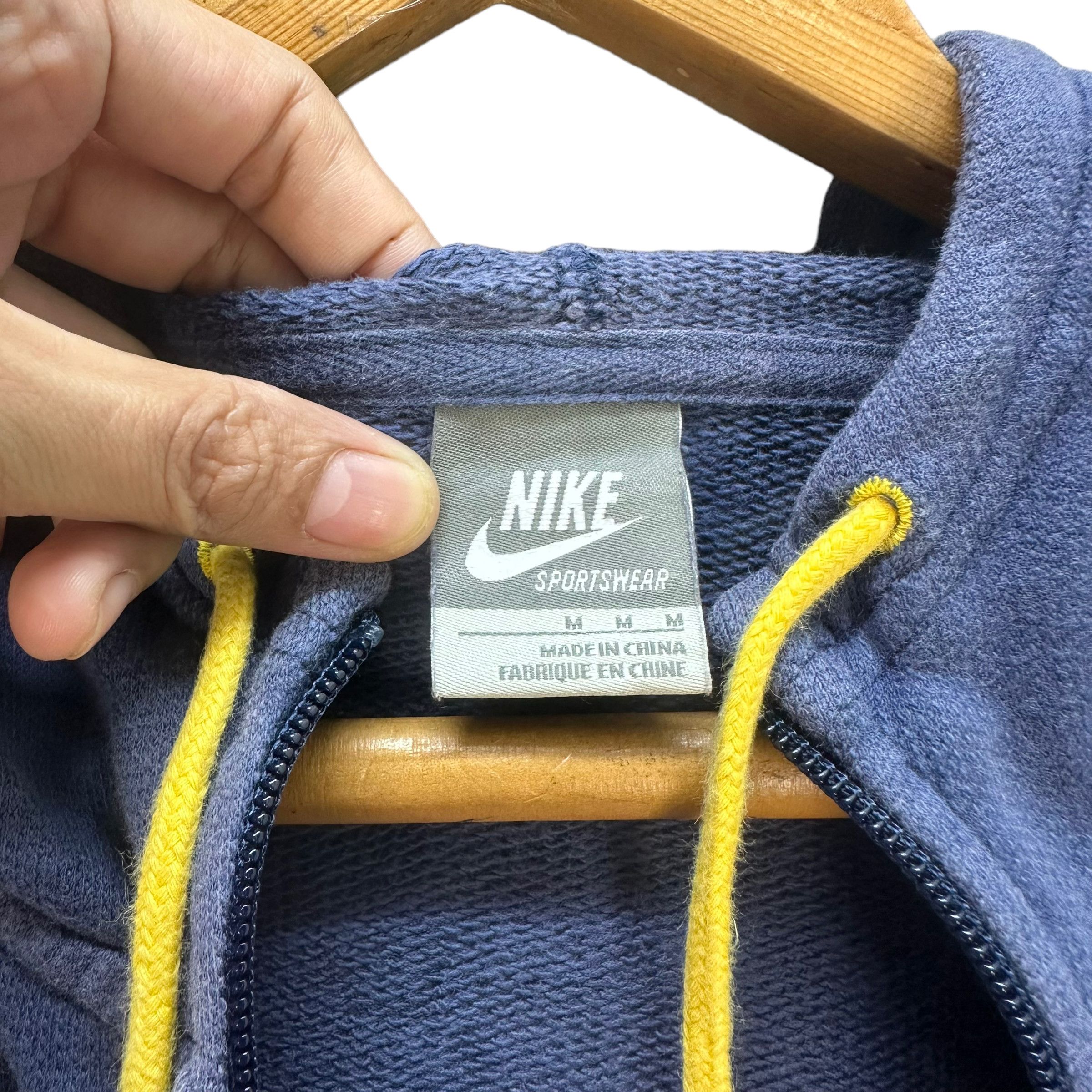 Nike NIKE YELLOW LINE LOGO ZIPPER HOODIES #8581-015 Size US M / EU 48-50 / 2 - 8 Thumbnail
