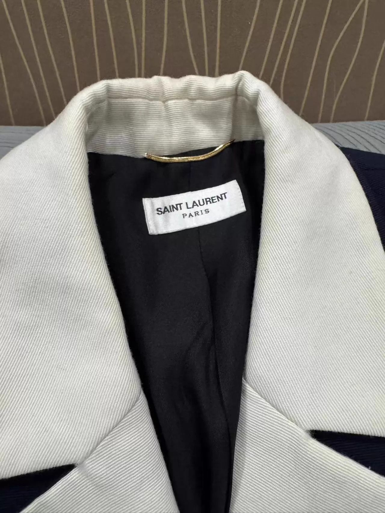 Yves Saint Laurent YSL Gold Button Women's Suit Size M / US 6-8 / IT 42-44 - 3 Thumbnail