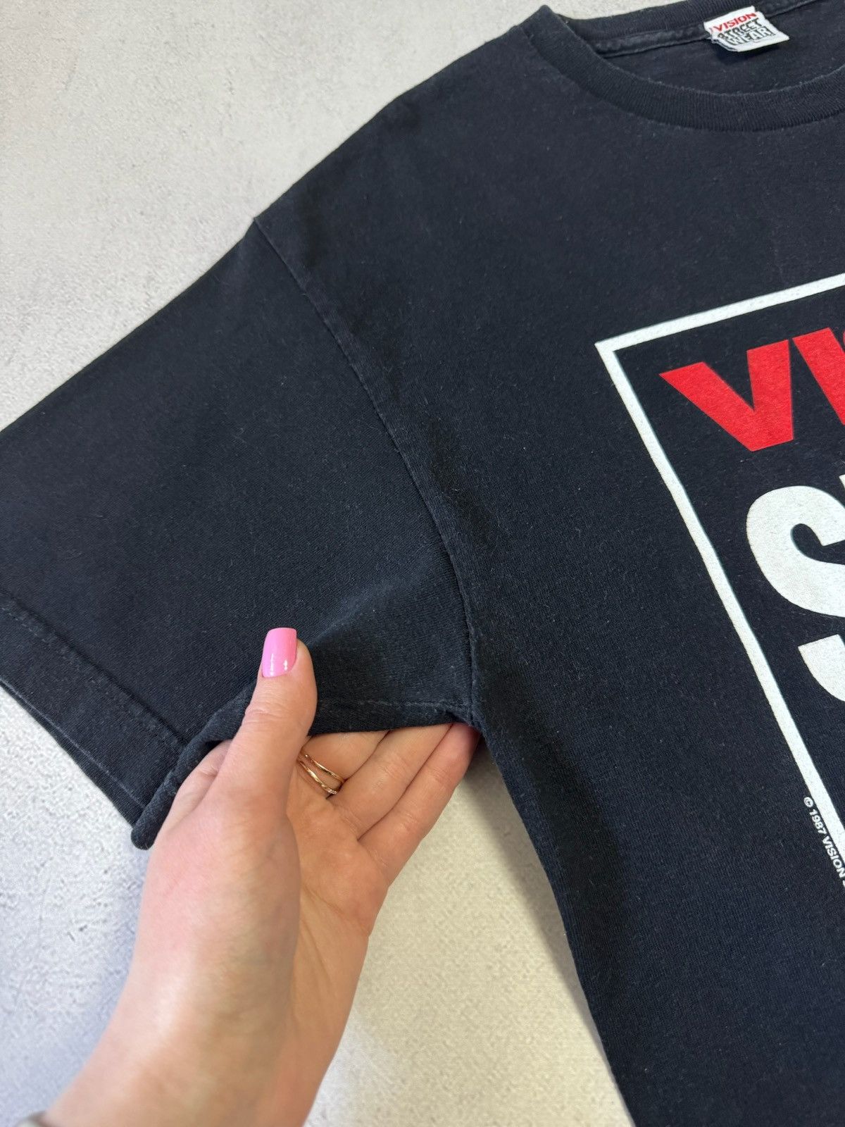 Vision Streetwear 1987 Vision Streetwear T Shirt Big Logo Very Rare Mens L Size US L / EU 52-54 / 3 - 8 Thumbnail