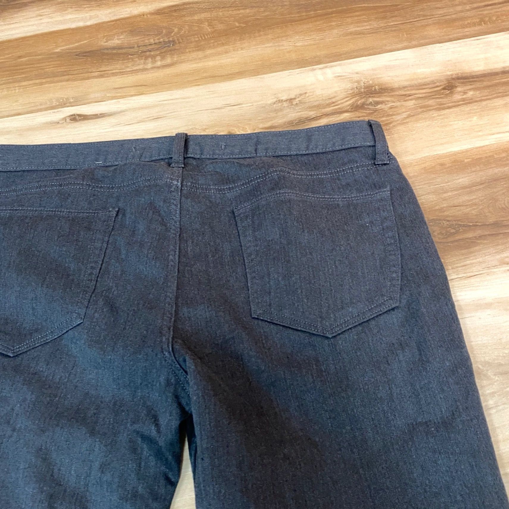 Banana Republic Banana Republic Travel Jeans Mens 36x30 Slim Fit Dark Gray Pants Size US 36 / EU 52 - 8 Thumbnail