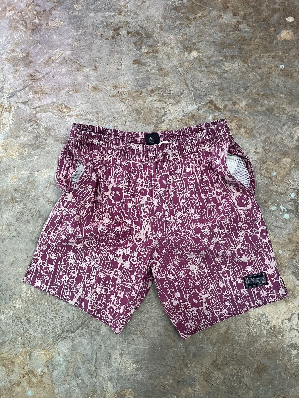 Nike Vintage Nike 90s Aqua Gear Pattern Shorts Size US 29 - 2 Thumbnail