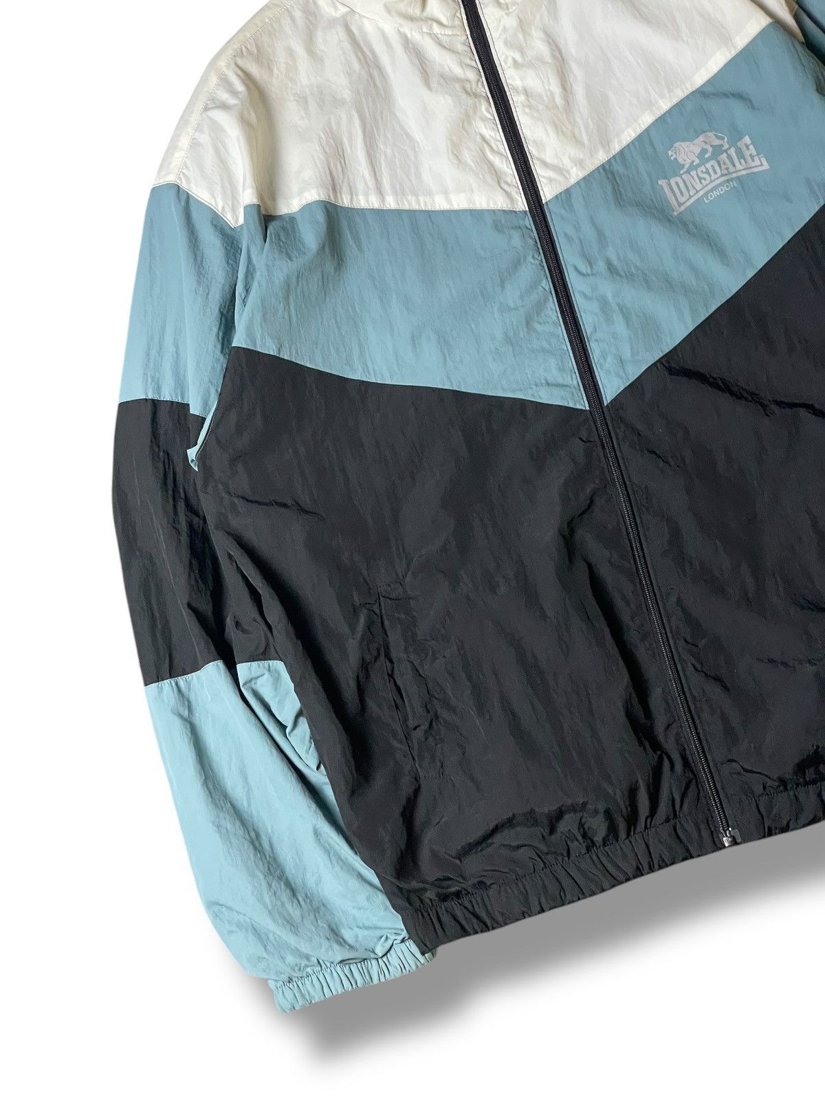 Japanese Brand × Lonsdale × Vintage LONSDALE Colour Block Nylon Track Jacket (103) Size US M / EU 48-50 / 2 - 4 Thumbnail