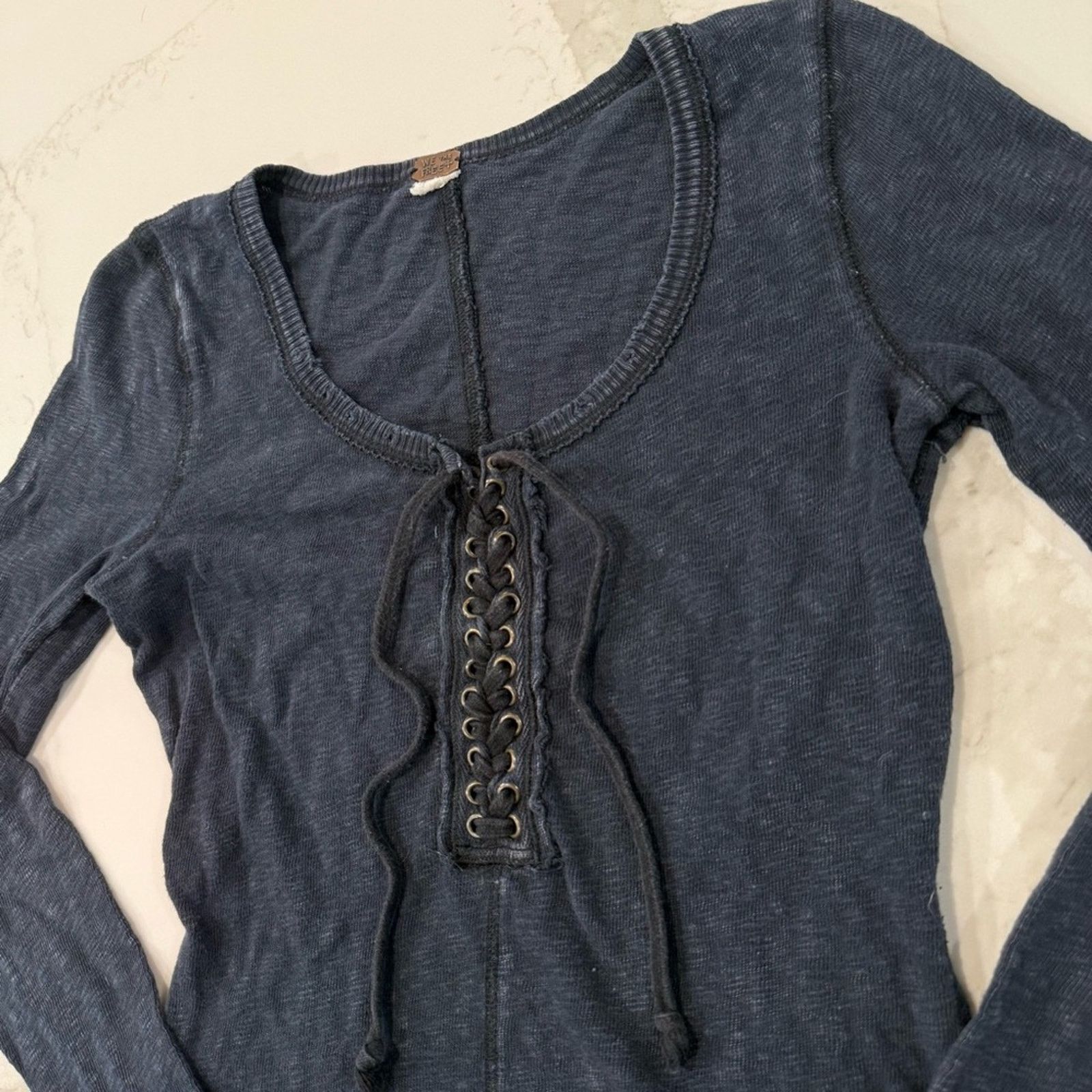 Free People We The Free LaceUp Long Sleeve Distressed Shirt Womens Small Size S / US 4 / IT 40 - 3 Thumbnail
