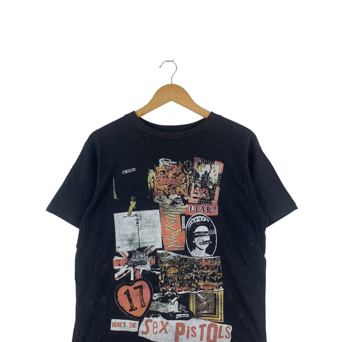 Uniqlo SEX PISTOLS x UNIQLO Anarchy Punk Band Music Tee Shirt Top Size US S / EU 44-46 / 1 - 2 Thumbnail