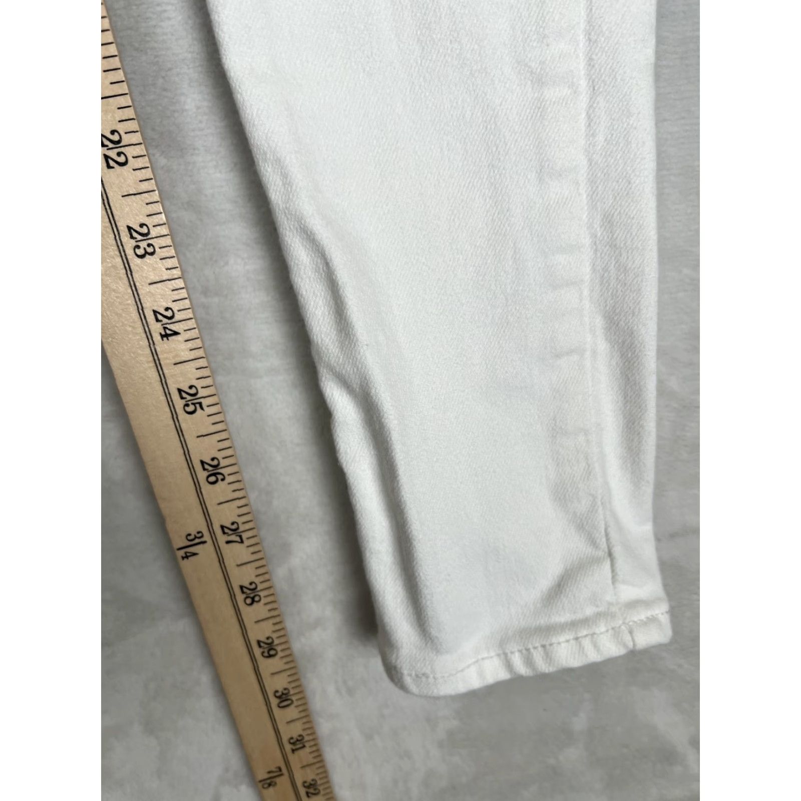 Levi's Levi's 721 High Rise Skinny Jeans Womens 27x30 White Light Wash Stretch Denim Size 27" / US 4 / IT 40 - 3 Thumbnail