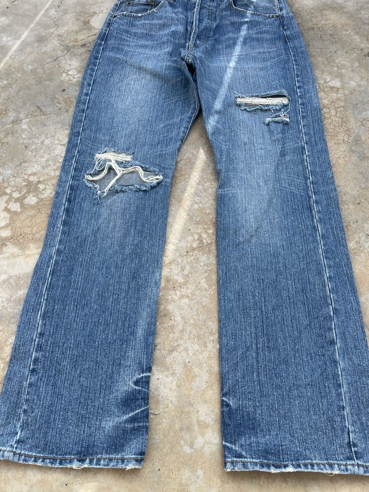 Vintage Vintage Exhibitionist Fly Button Distressed Denim Size US 29 - 2 Thumbnail