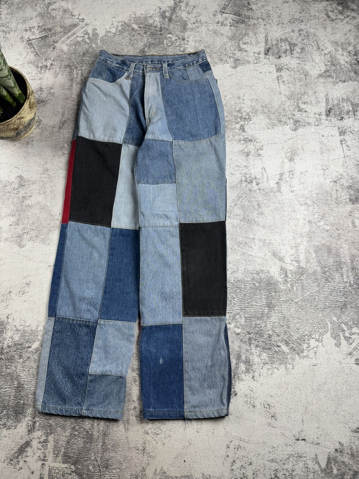 Levi's Levis’s Patchwork Women’s Straight Reworked 26 Size Vintage Denim Jeans Trousers Size 26" / US 2 / IT 38 - 11 Thumbnail