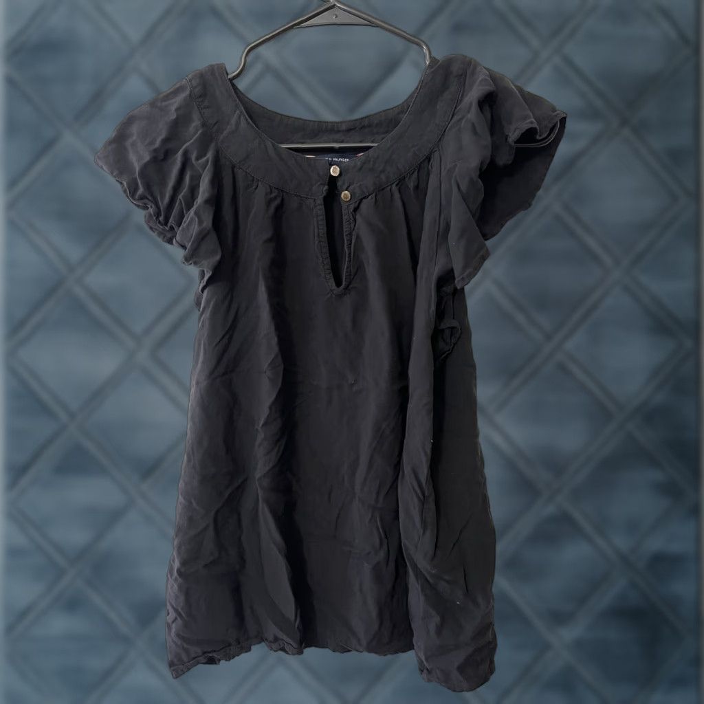 Tommy Hilfiger Tommy Hilfiger Blouse Sleeveless M Black Viscose Womens Shirt-Sleeveless Medium Black 90s 80s? Size M / US 6-8 / IT 42-44 - 1 Thumbnail