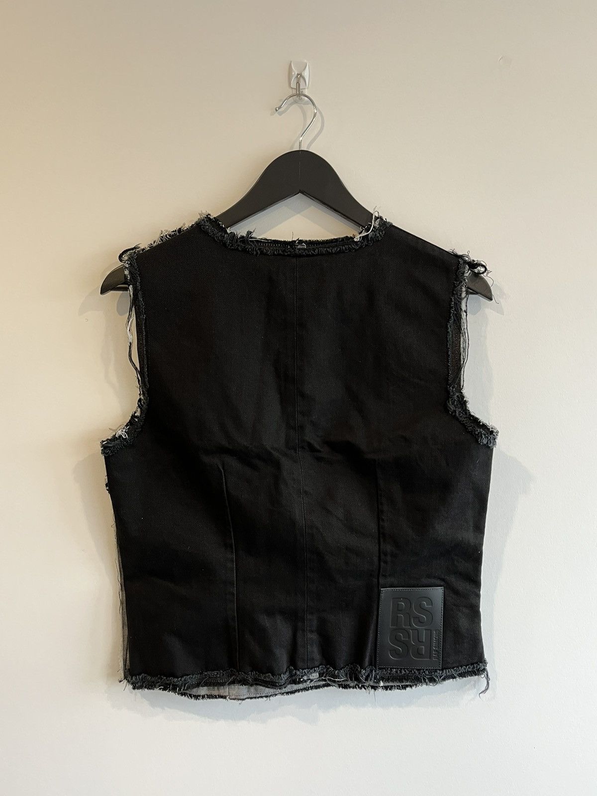 Raf Simons RAF Simons SS23 distressed tanktop / vest Size US M / EU 48-50 / 2 - 2 Thumbnail