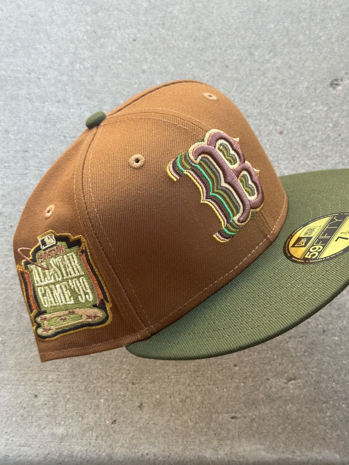 MLB × MyFitteds × New Era Boston Red Sox Barret Wallace Final Fantasy VII Fitted 7 1/4 Size ONE SIZE - 1 Thumbnail