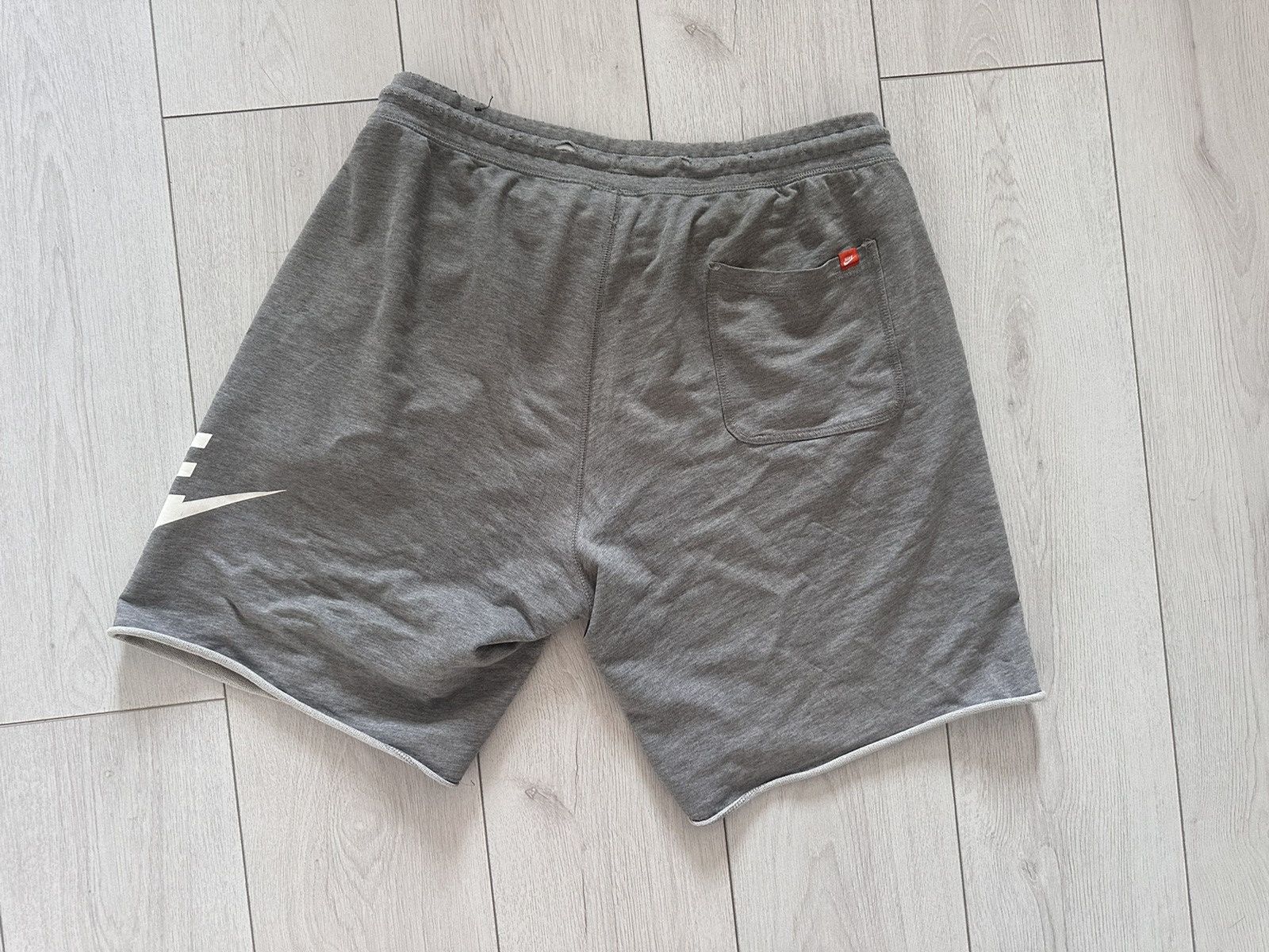 Nike × Vintage Vintage Nike shorts logo size L distressed Size US 34 / EU 50 - 2 Thumbnail