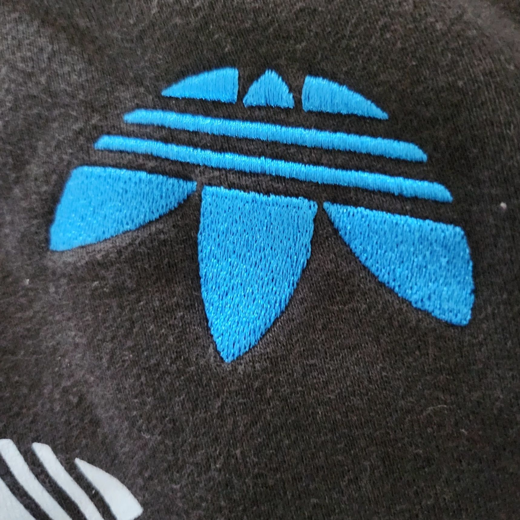 Adidas Adidas Hoodie Mens Medium Leaf Logo Colorful Embroidered Black Size US M / EU 48-50 / 2 - 5 Thumbnail