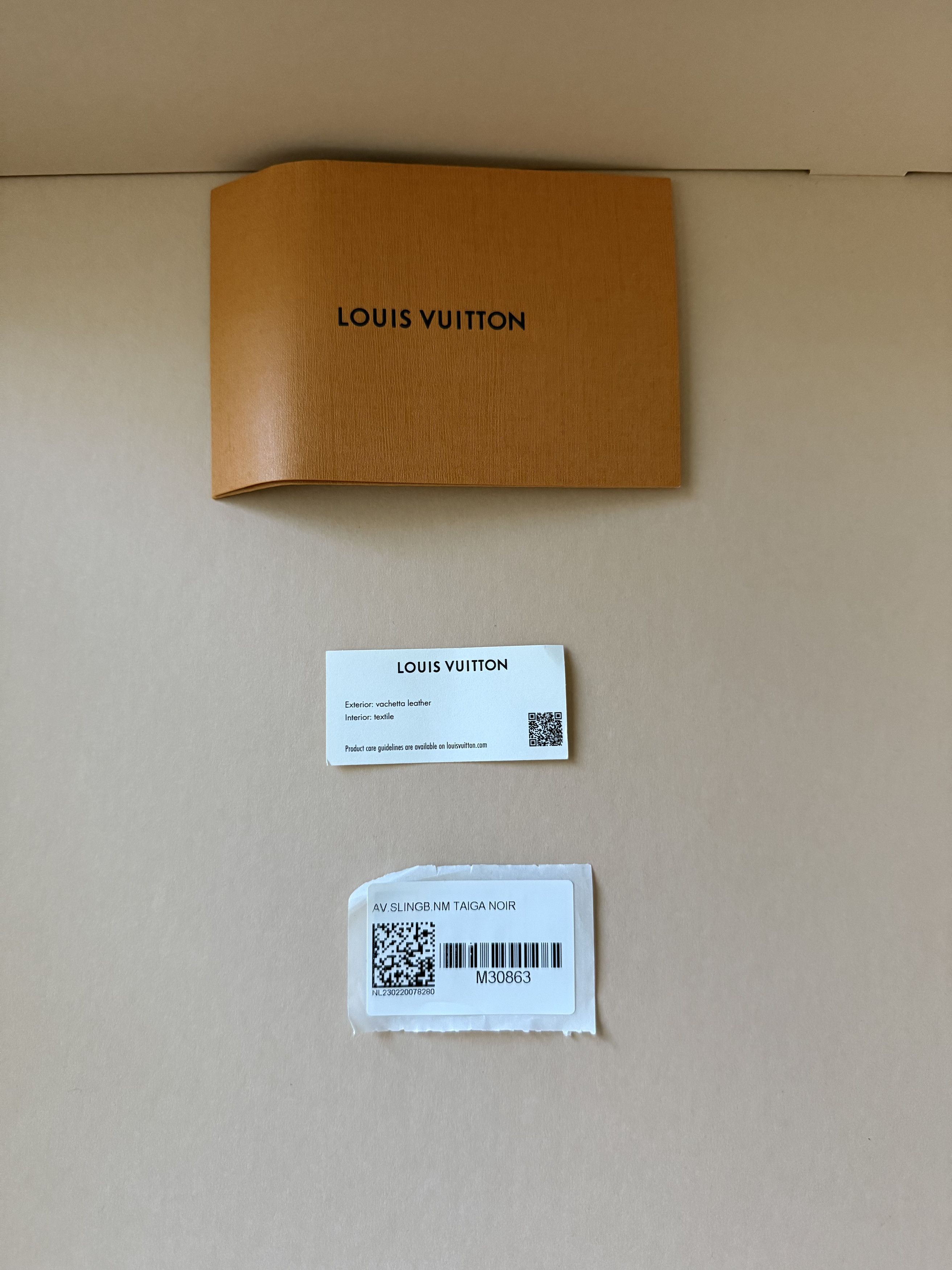 Louis Vuitton Avenue Slingbag Taiga Leather Size ONE SIZE - 3 Thumbnail