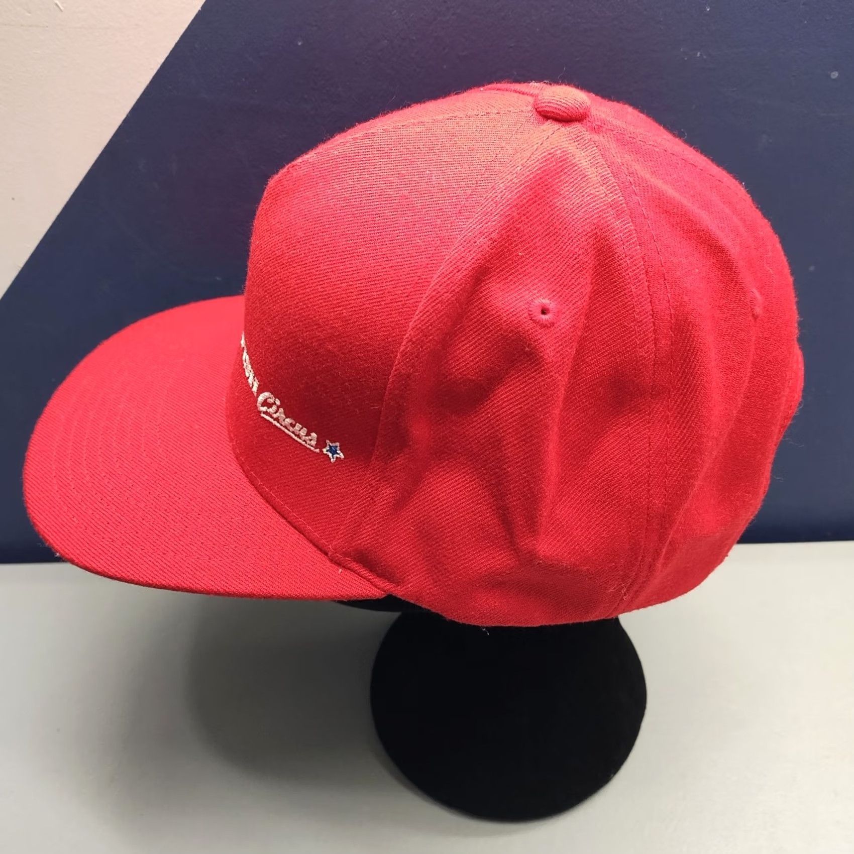 Vintage Fish Circus The Classics Baseball Cap Mens Red Adjustable Size Mens Red Acrylic Casual Snapback Size ONE SIZE - 2 Thumbnail