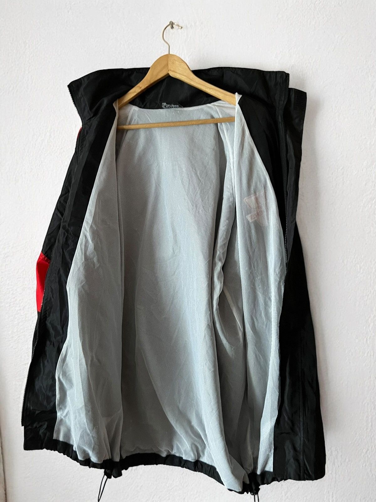 Band Tees × Ruff Ryders × Vintage RUFF RYDERS VINTAGE HOODED JACKET RAP BIG LOGOS WINDBREAKER Size US XL / EU 56 / 4 - 9 Thumbnail