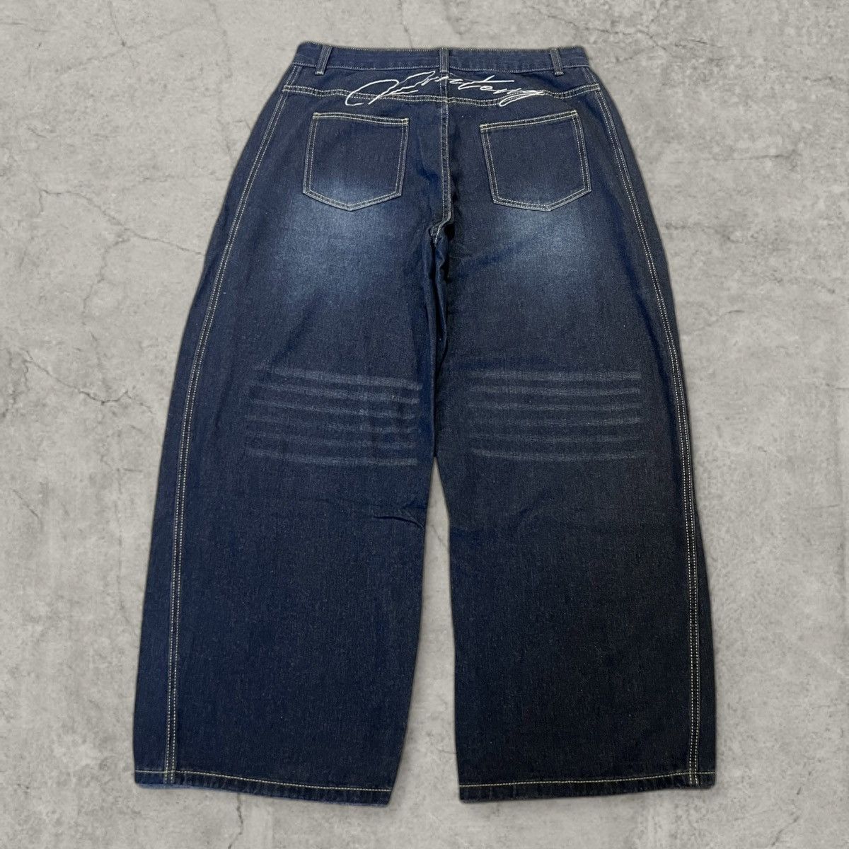 Japanese Brand Cool wide skater Japanese style jeans in faded blue. Size M Size US 32 / EU 48 - 1 Thumbnail