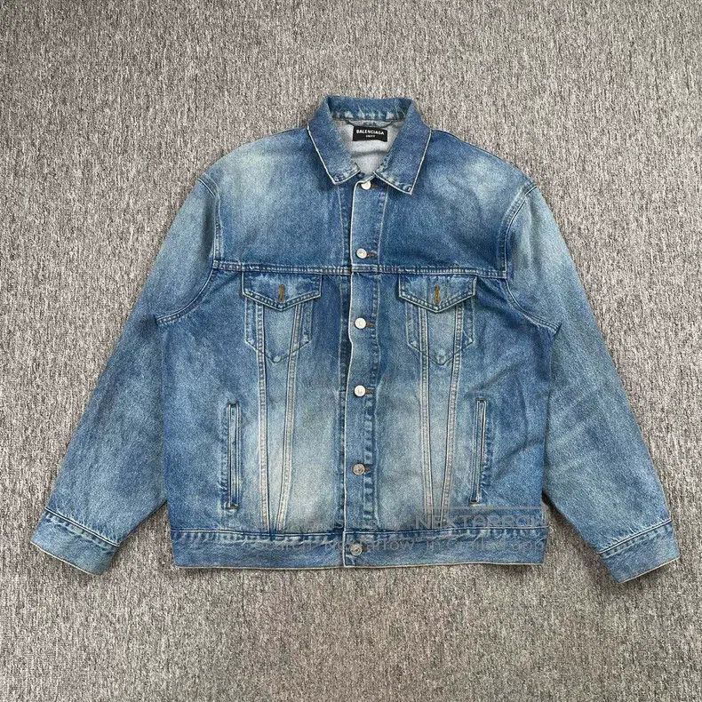 Balenciaga Balenciaga Blue spray paint effect logo print denim jacket Size US XS / EU 42 / 0 - 3 Thumbnail