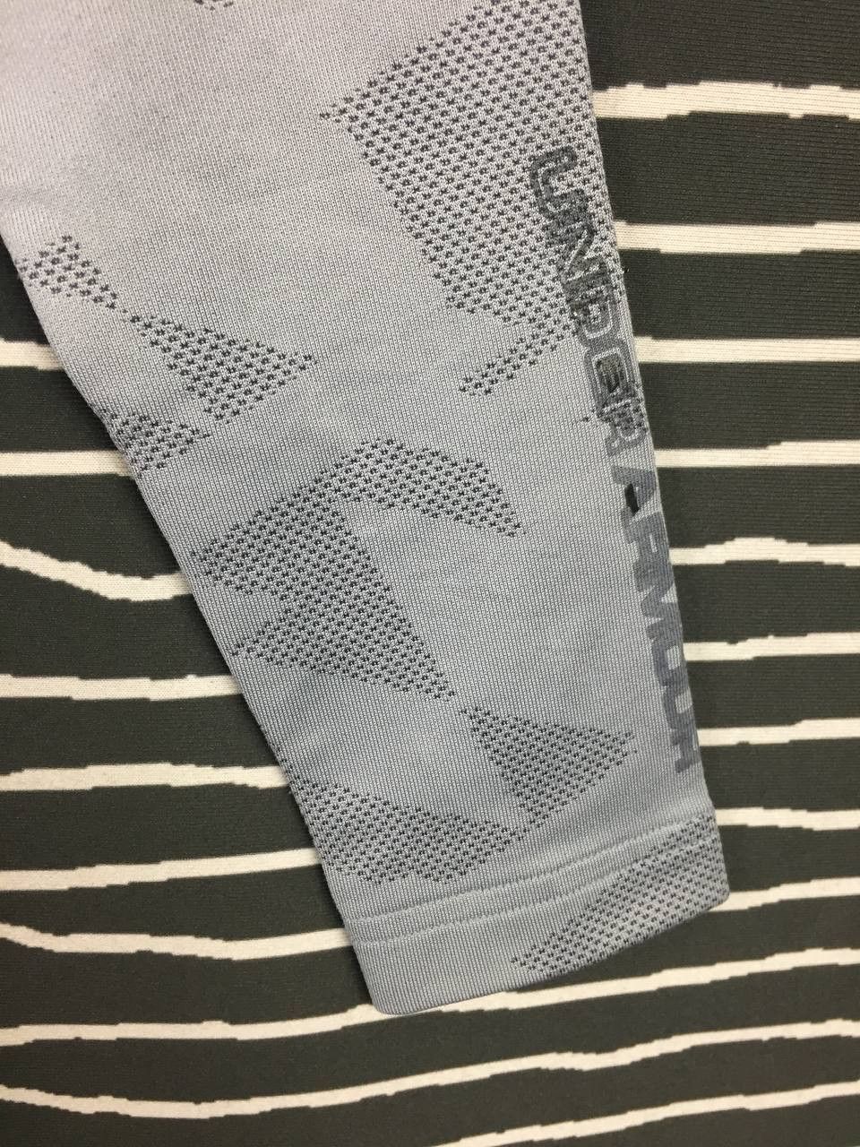 Under Armour Under Armour Pixel Camo HeatGear Long Sleeve Compression Tee Size US S / EU 44-46 / 1 - 8 Thumbnail