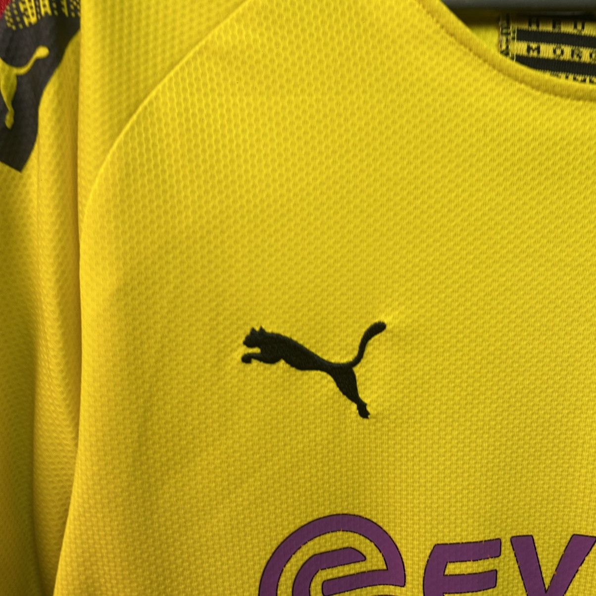 Puma Mens Puma Borussia Dortmund Home 2017 Soccer jersey size L Size US L / EU 52-54 / 3 - 3 Thumbnail
