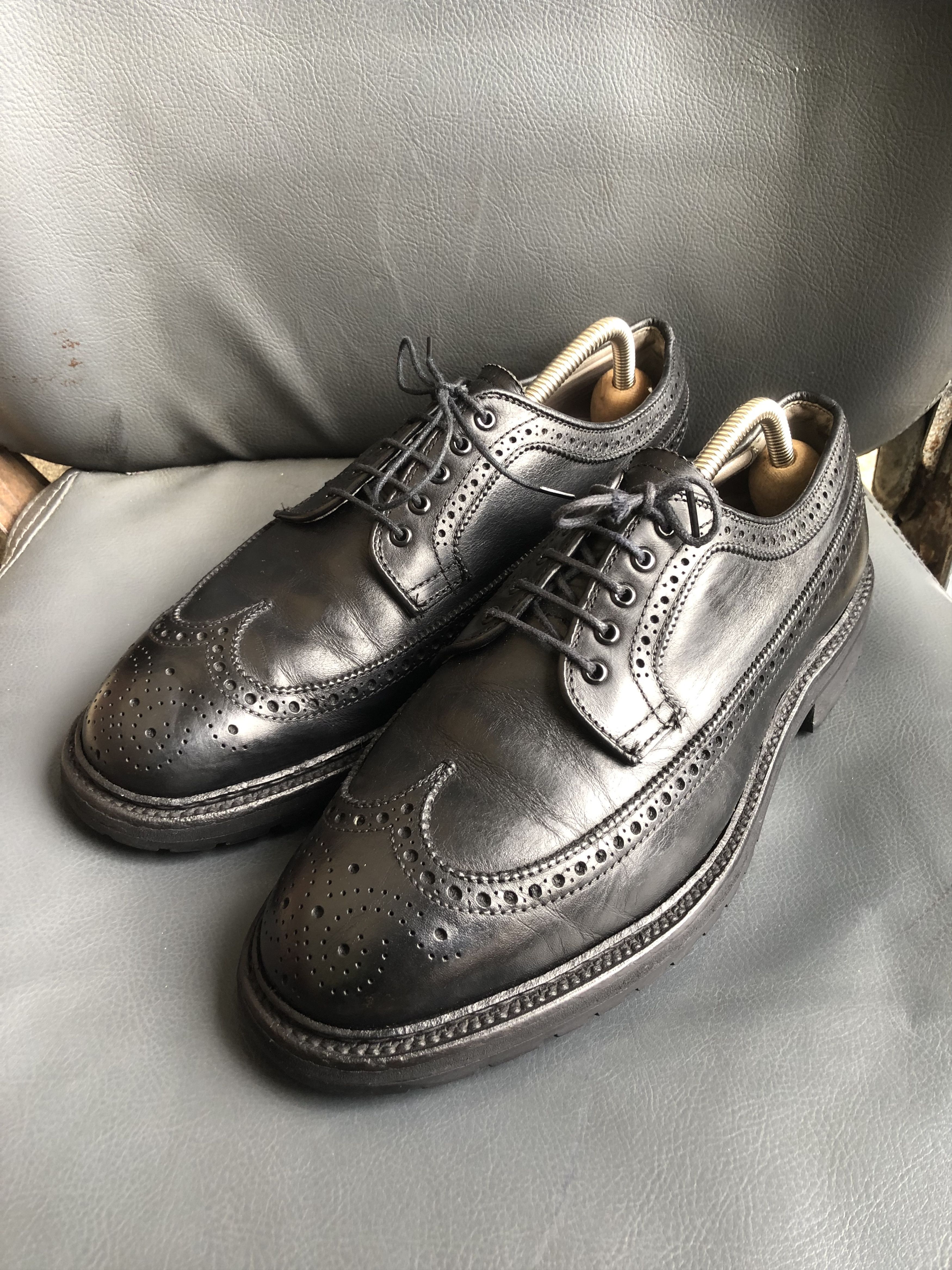 Alden Alden 97918 Black Leather Men’s Wingtip shoes Size 8 C/Em Size US 8 / EU 41 - 1 Thumbnail