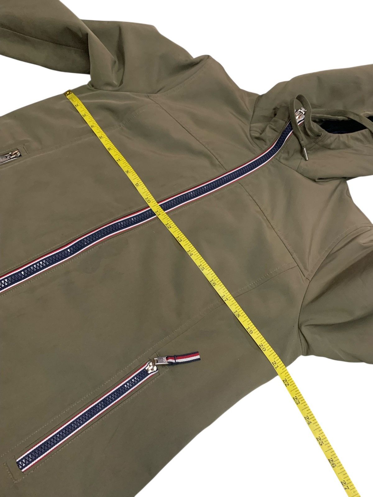 Tommy Hilfiger Rare Tommy Hilfiger Big Logo Hoodie Zipper Down Jacket Size US M / EU 48-50 / 2 - 8 Thumbnail