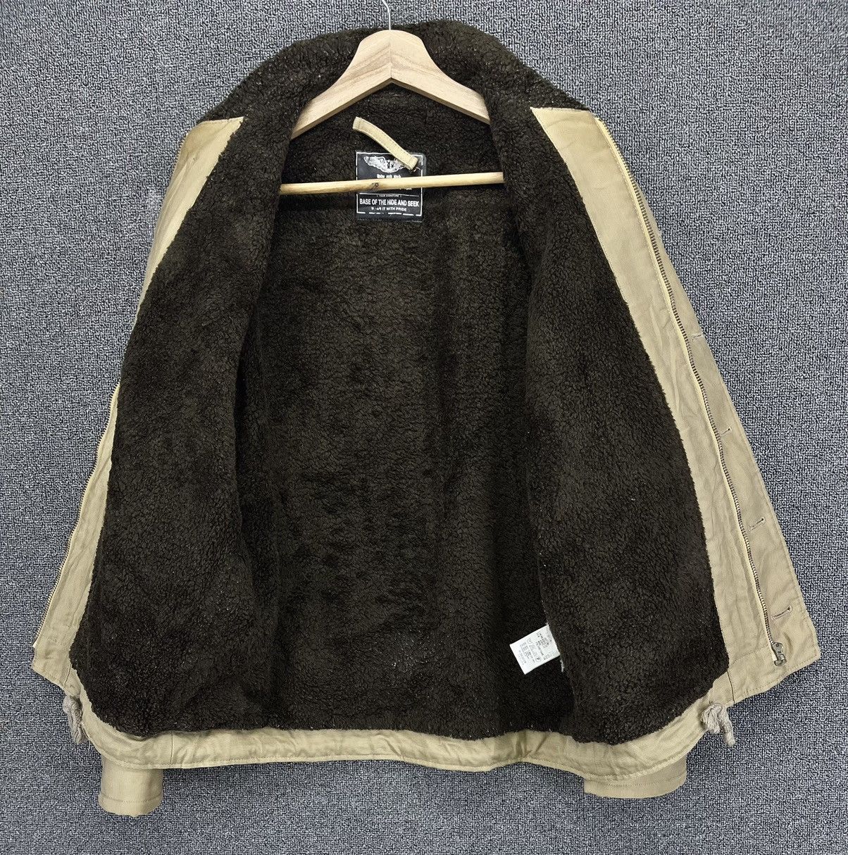 Vintage Vintage Hide and Seek Shearling Sherpa Military Jacket Size US M / EU 48-50 / 2 - 6 Thumbnail