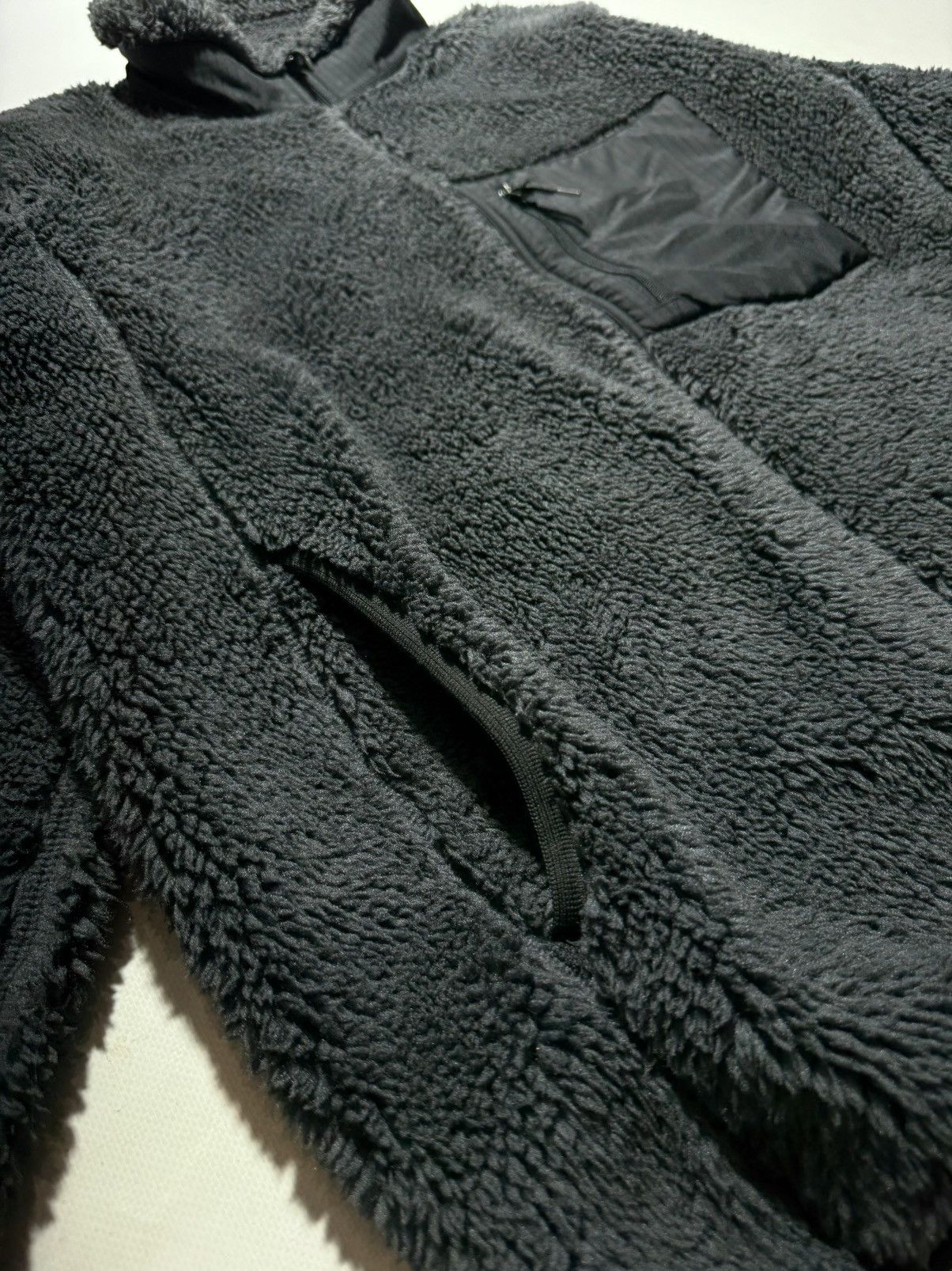 Uniqlo Uniqlo Sherpa Fleece Size US L / EU 52-54 / 3 - 5 Thumbnail