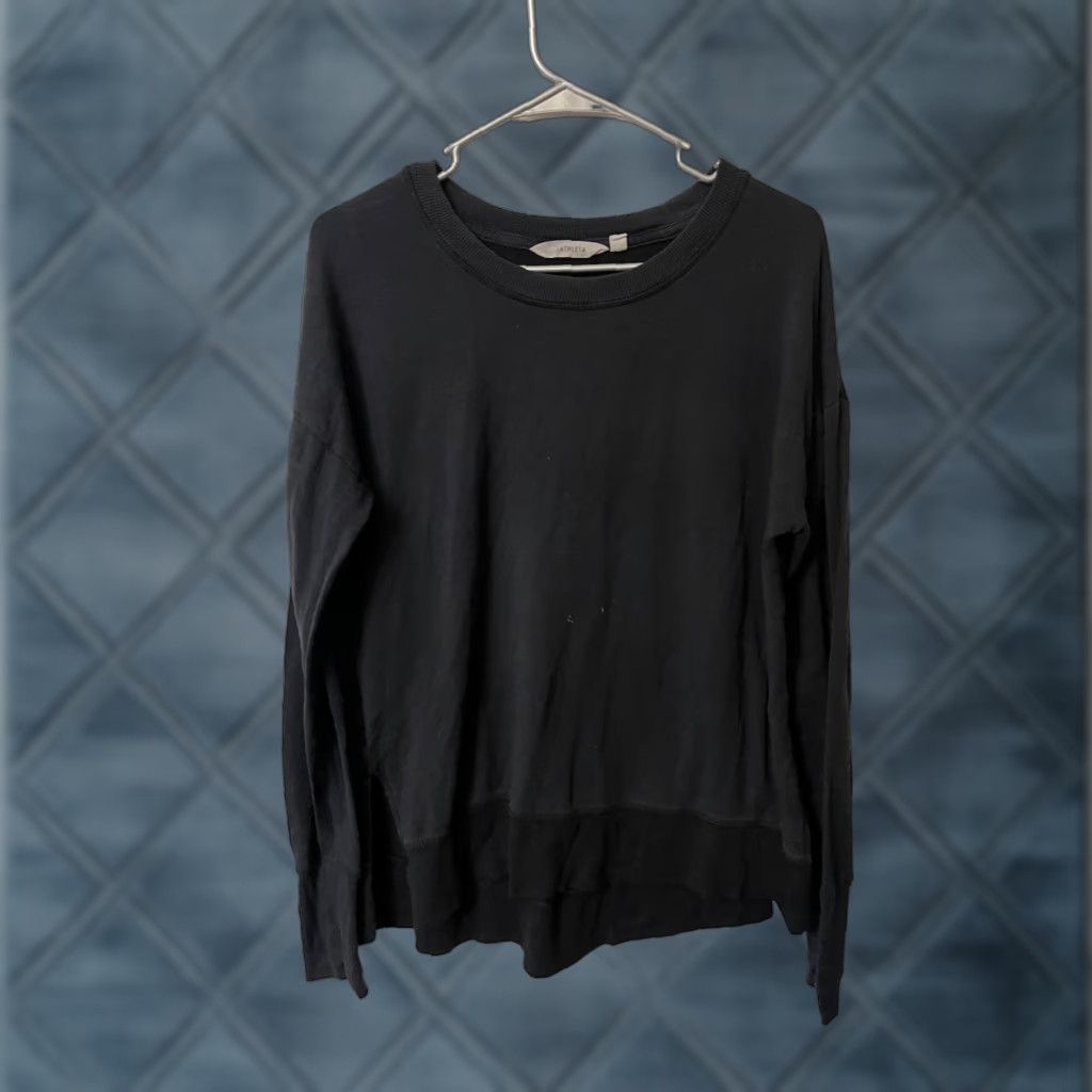 Athleta Athleta Sweatshirt Women Size Small Black Modal Blend Pullover Knit Raglan Sleeve Solid Logo Round Neck Short Description? Size S / US 4 / IT 40 - 1 Thumbnail