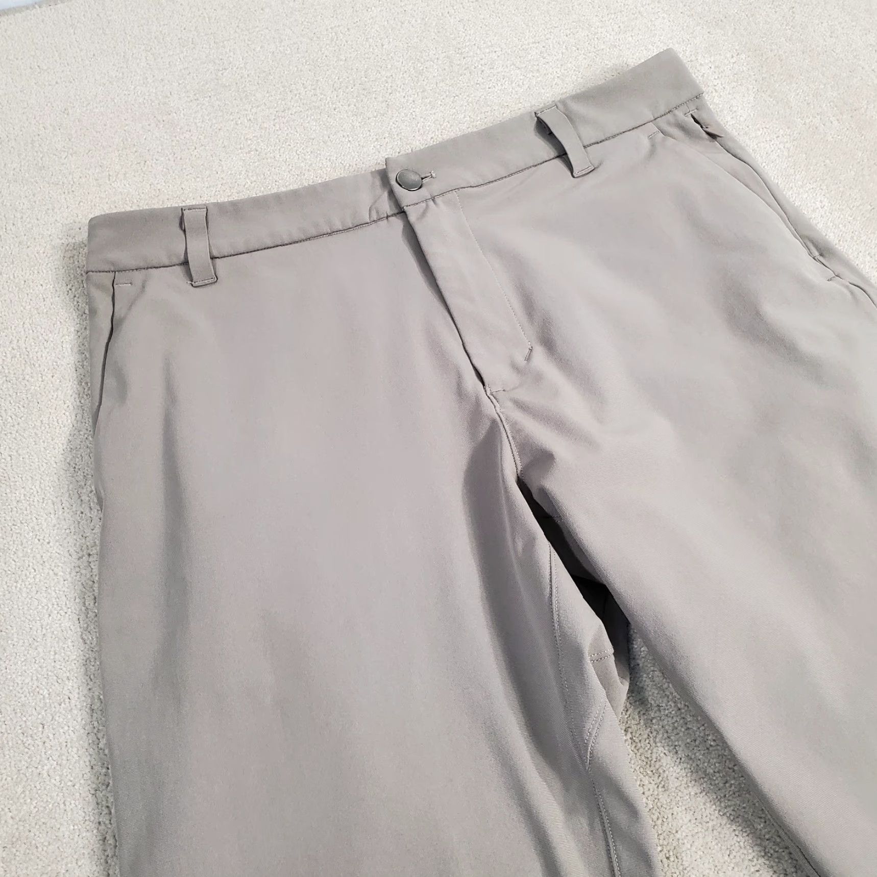 Lululemon Lululemon Commission Pants Mens 32x31 Green Warpstreme Chino Classic Fit LM5AEXS Pants Man Green Logo Pockets Casual Vintage No Size US 32 / EU 48 - 2 Thumbnail